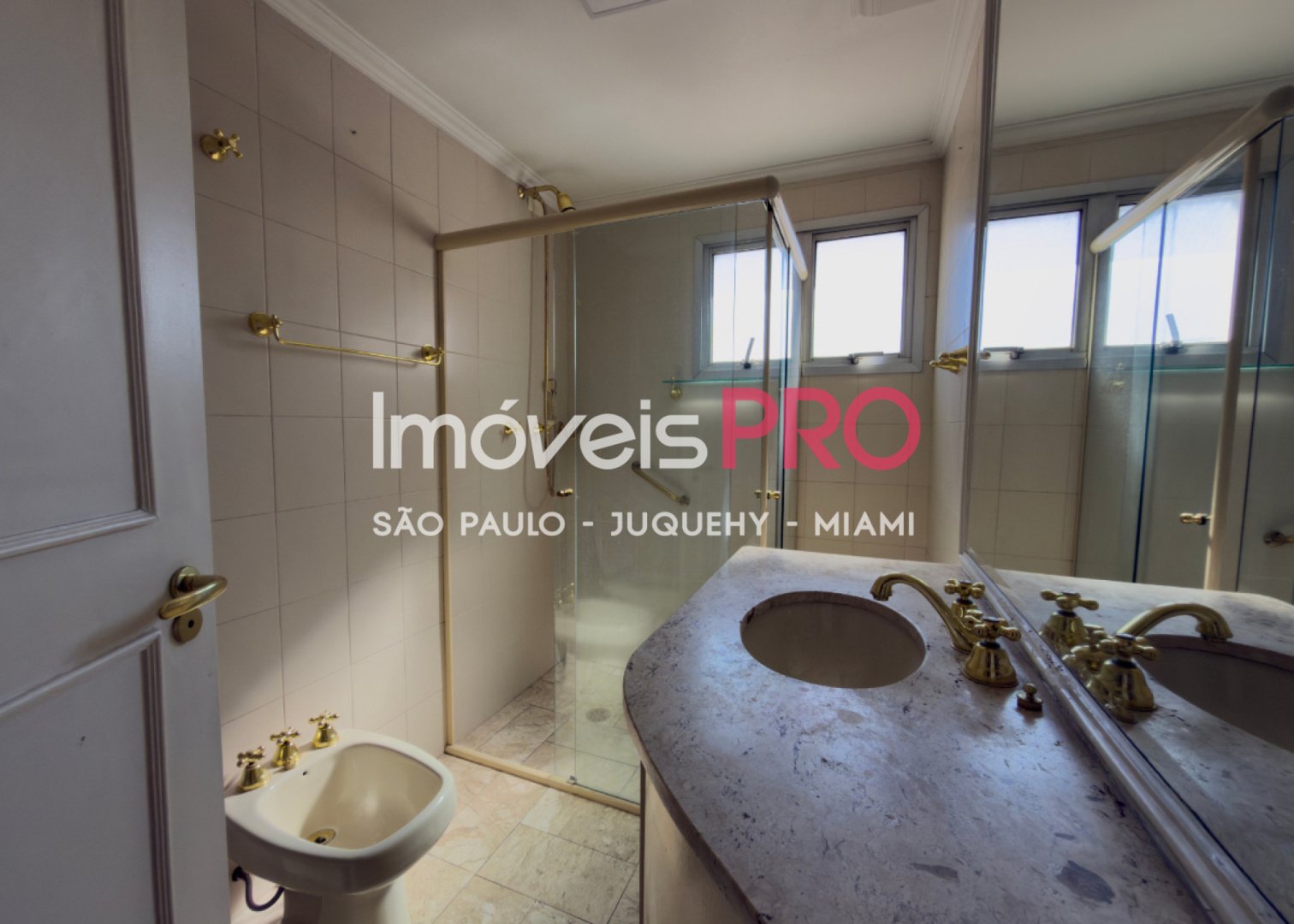 Foto :: https://assets.imoveispro.com.br/thumb/IP40722/apartamento-venda-moema-indios_IP40722_11_1920x1080.jpg?