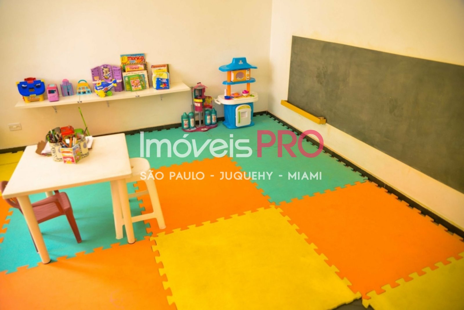Foto :: IP40732