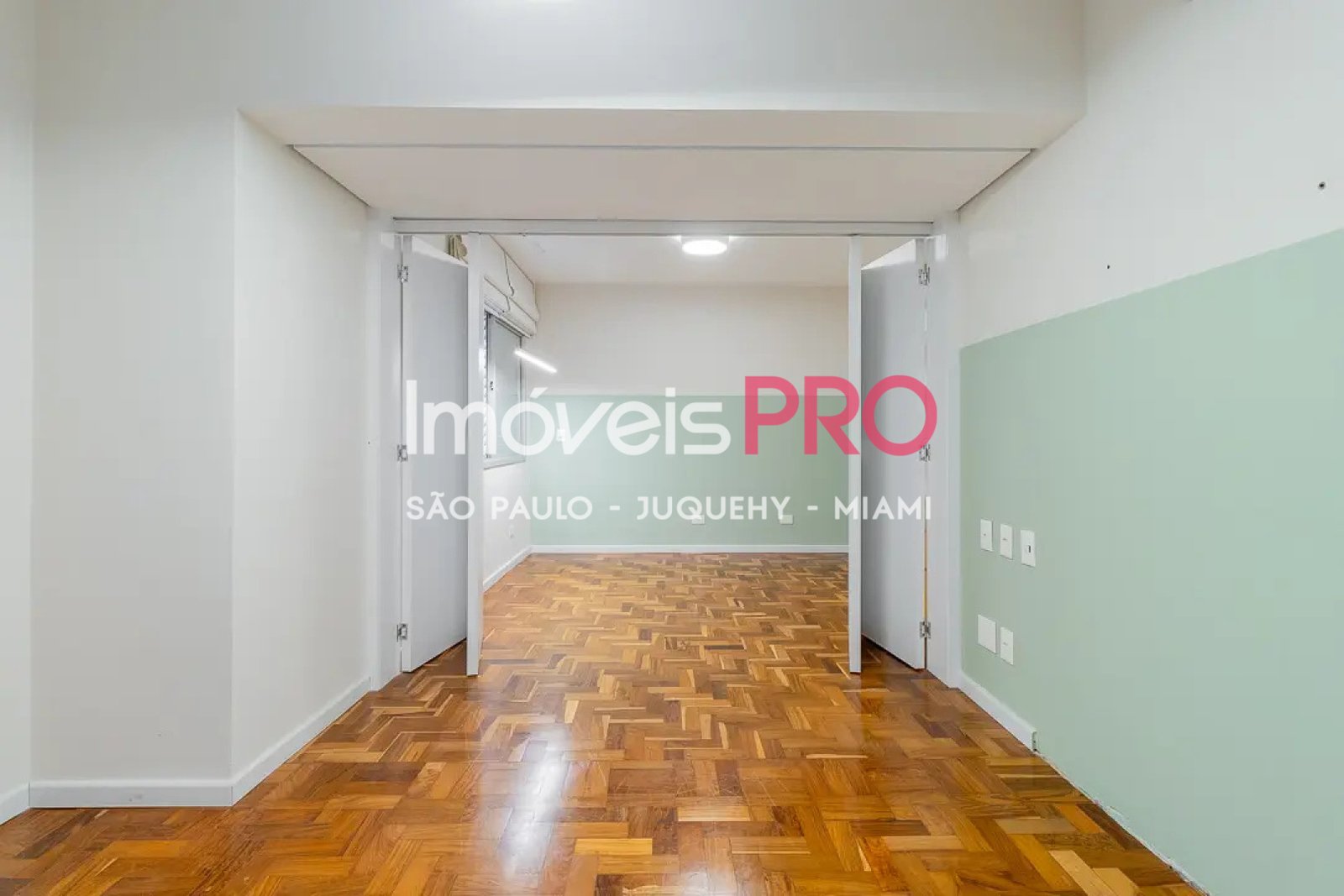 Foto :: https://assets.imoveispro.com.br/thumb/IP40734/apartamento-venda-santo-amaro_IP40734_17_1920x1080.jpg?