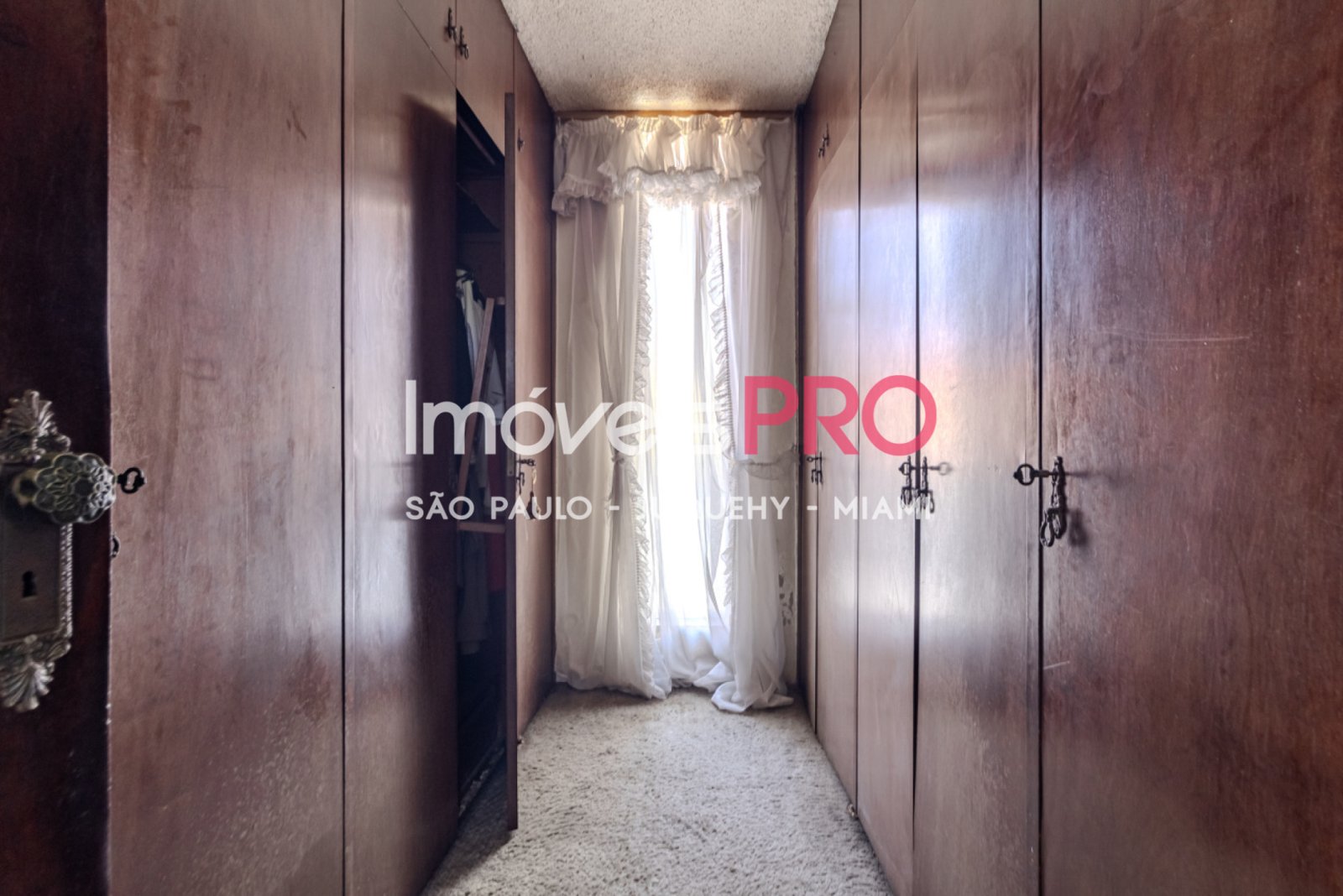 Foto :: https://assets.imoveispro.com.br/thumb/IP40741/sobrado-venda-alto-da-lapa_IP40741_29_1920x1080.jpg?