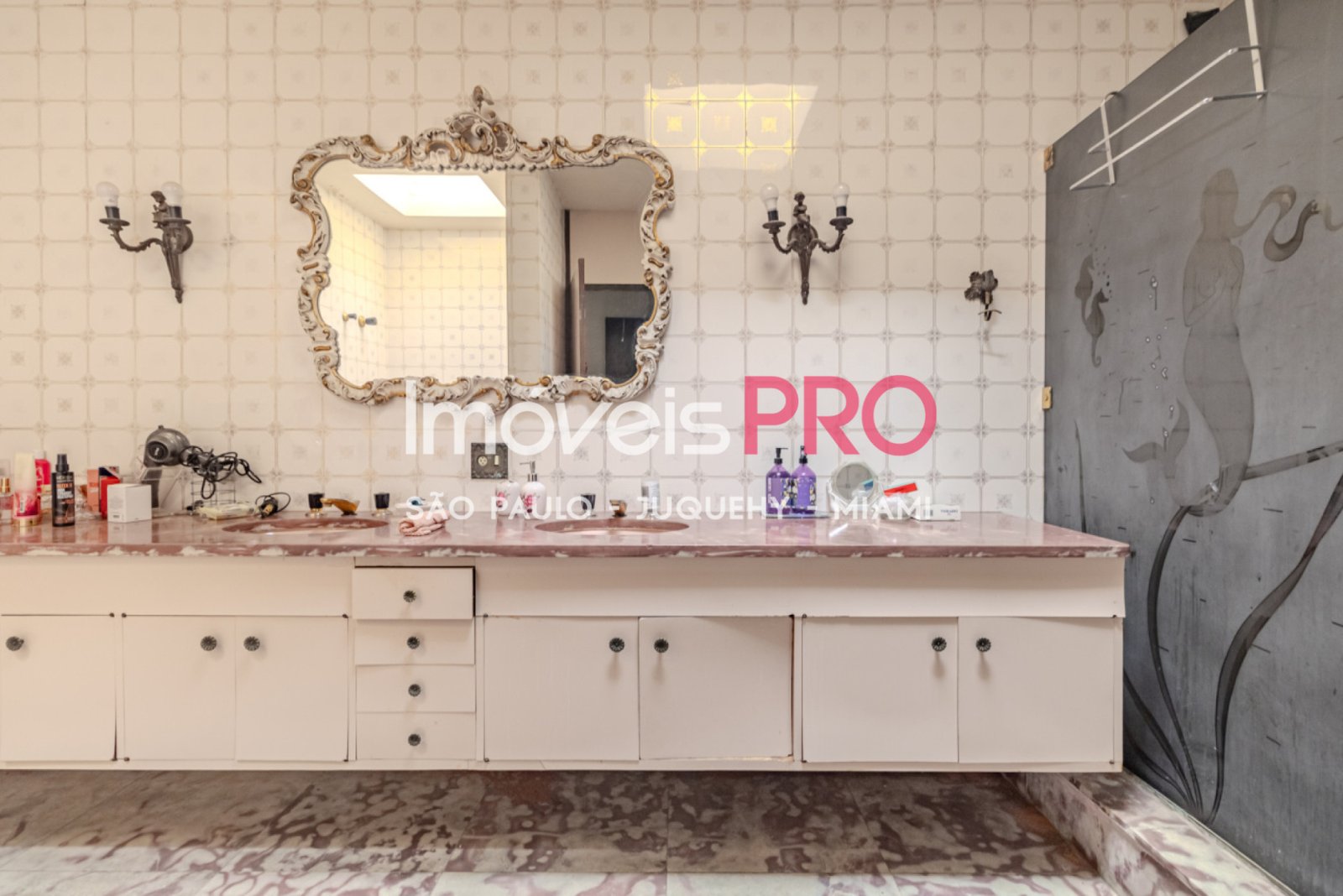 Foto :: https://assets.imoveispro.com.br/thumb/IP40741/sobrado-venda-alto-da-lapa_IP40741_35_1920x1080.jpg?