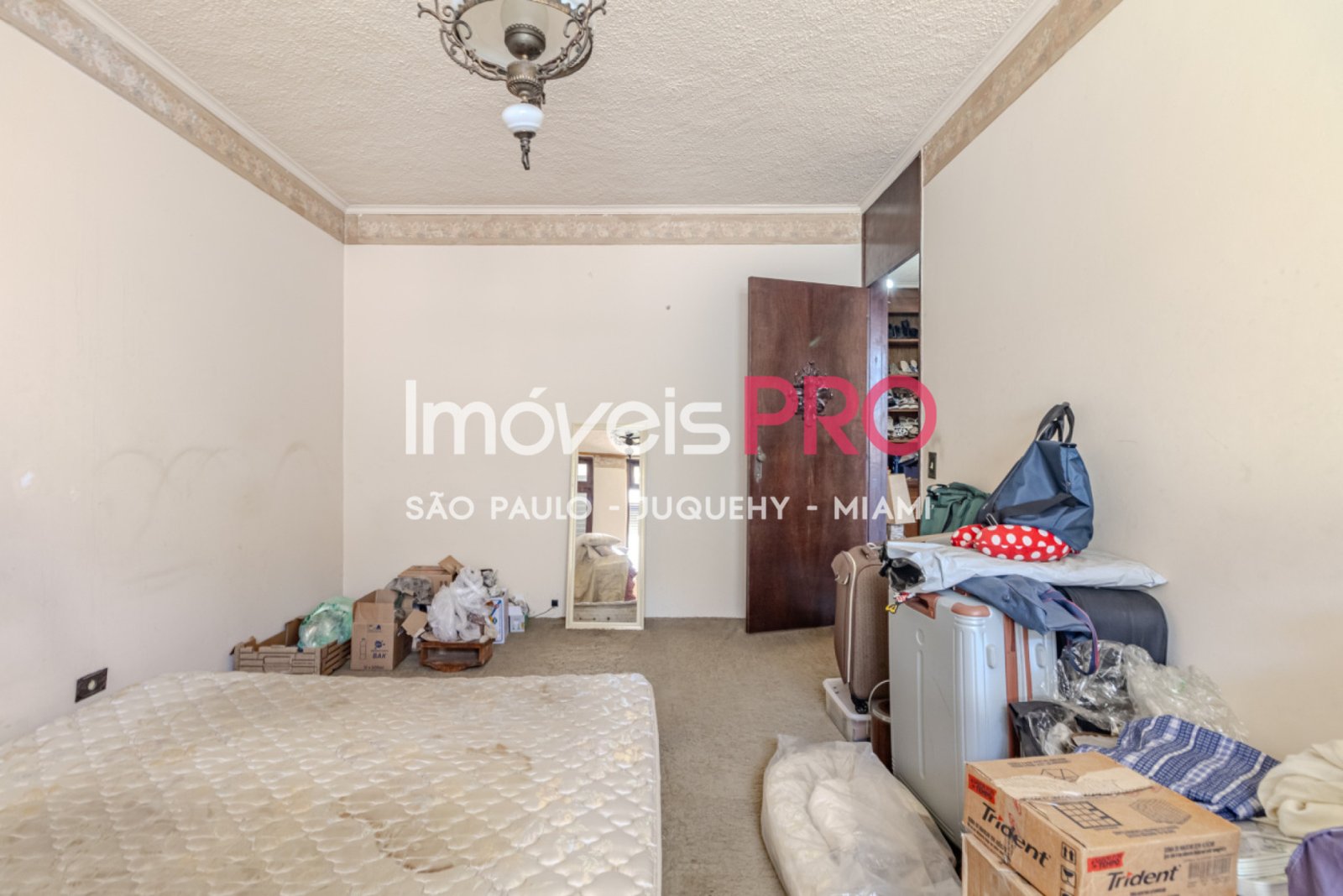 Foto :: https://assets.imoveispro.com.br/thumb/IP40741/sobrado-venda-alto-da-lapa_IP40741_41_1920x1080.jpg?