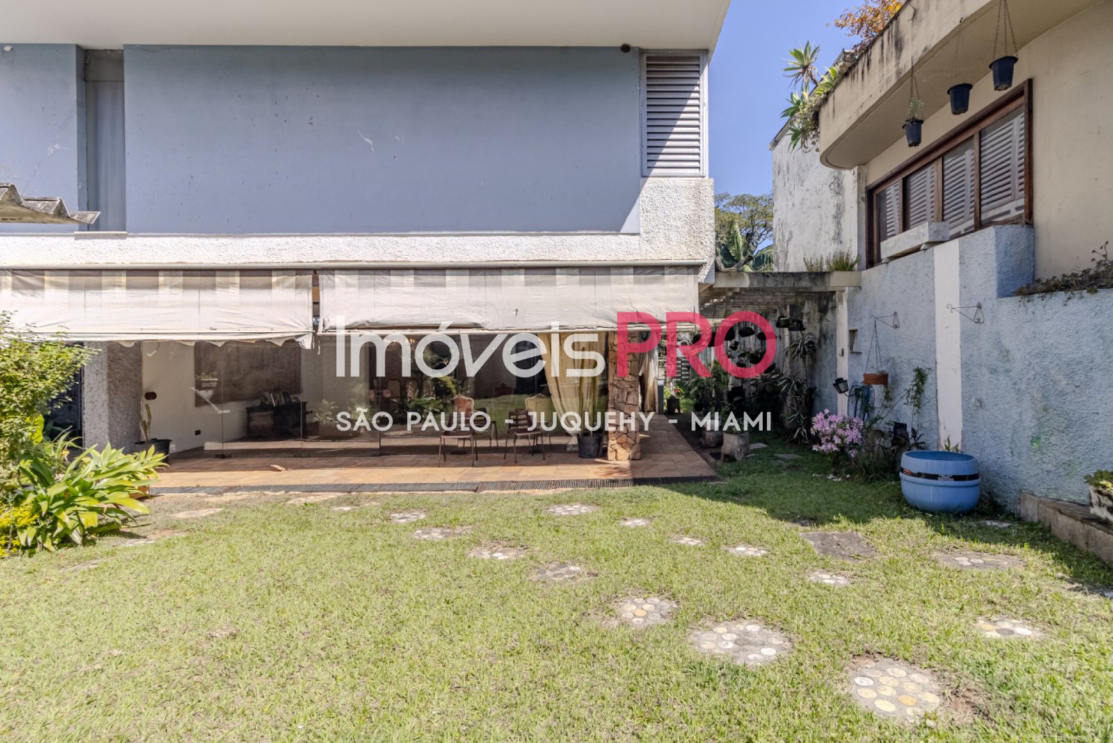 Foto :: https://assets.imoveispro.com.br/thumb/IP40741/sobrado-venda-alto-da-lapa_IP40741_53_1920x1080.jpg?