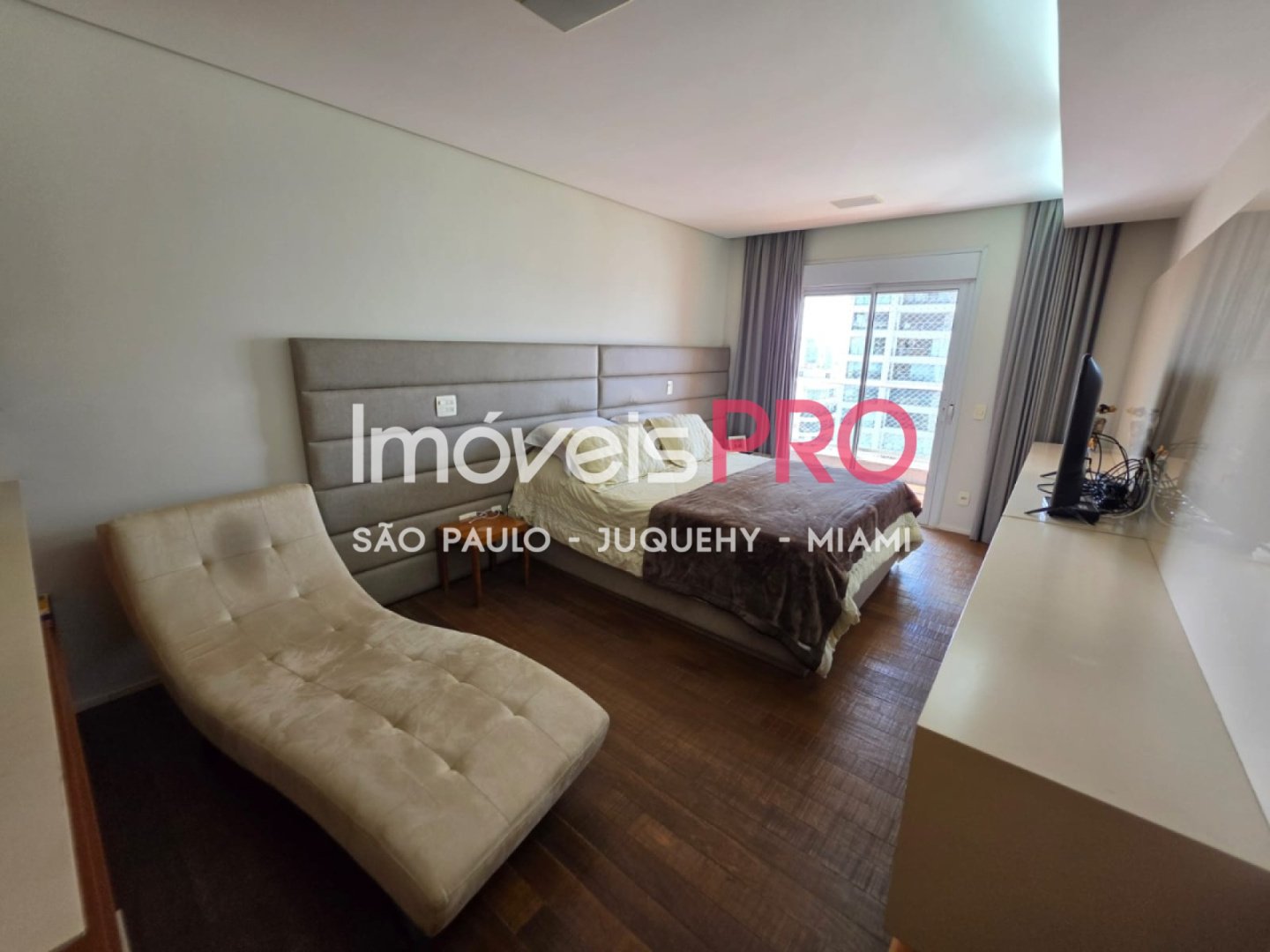 Foto :: https://assets.imoveispro.com.br/thumb/IP40747/apartamento-venda-campo-belo_IP40747_17_1920x1080.jpg?