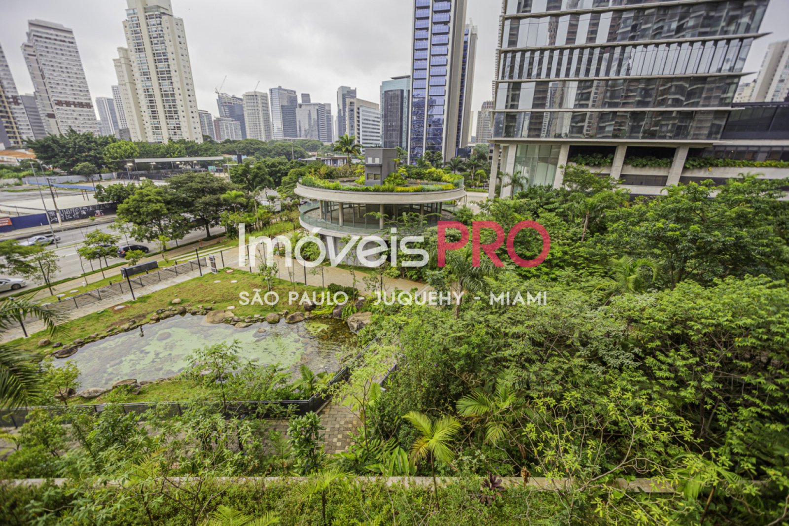 Foto :: IP40756