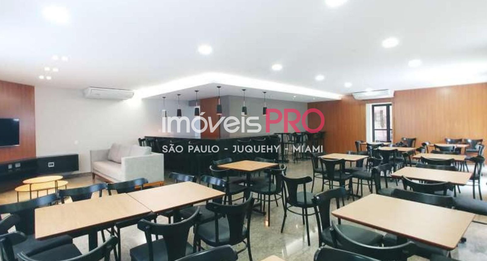 Foto :: IP40758
