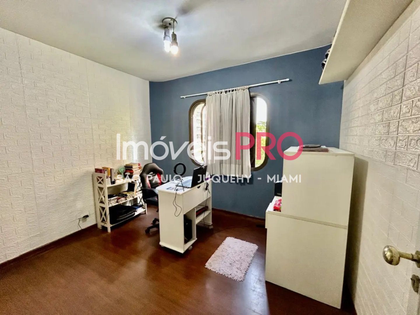 Foto :: https://assets.imoveispro.com.br/thumb/IP40760/apartamento-venda-cidade-moncoes_IP40760_11_1920x1080.jpg?