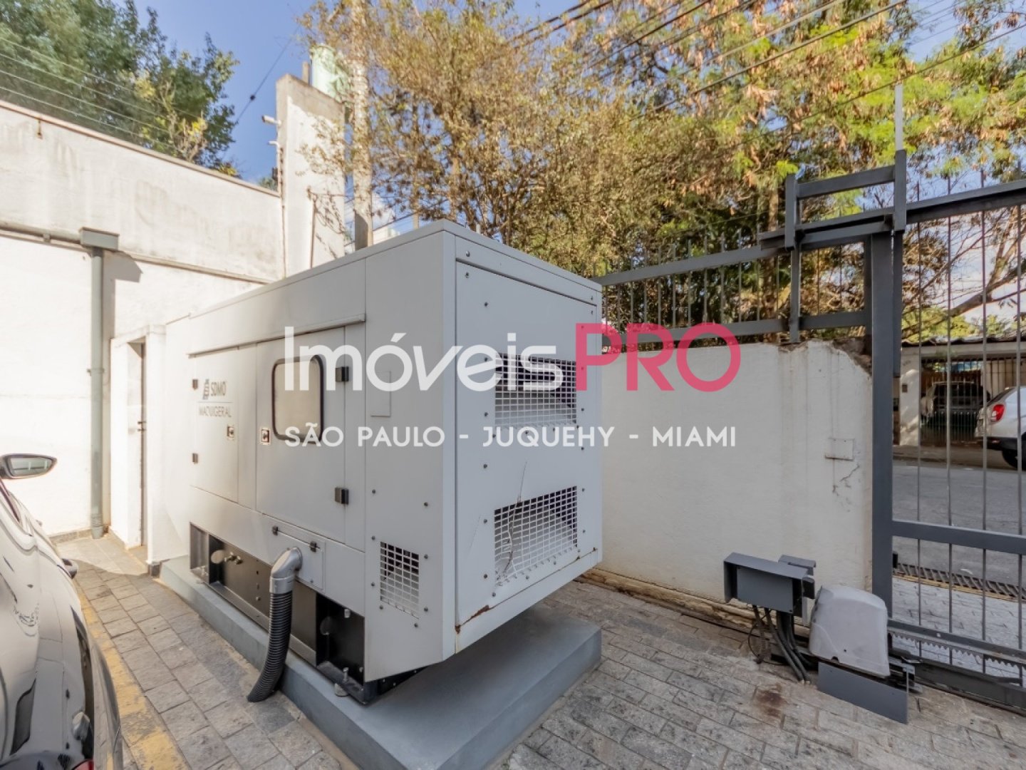 Foto :: https://assets.imoveispro.com.br/thumb/IP40760/apartamento-venda-cidade-moncoes_IP40760_23_1920x1080.jpg?