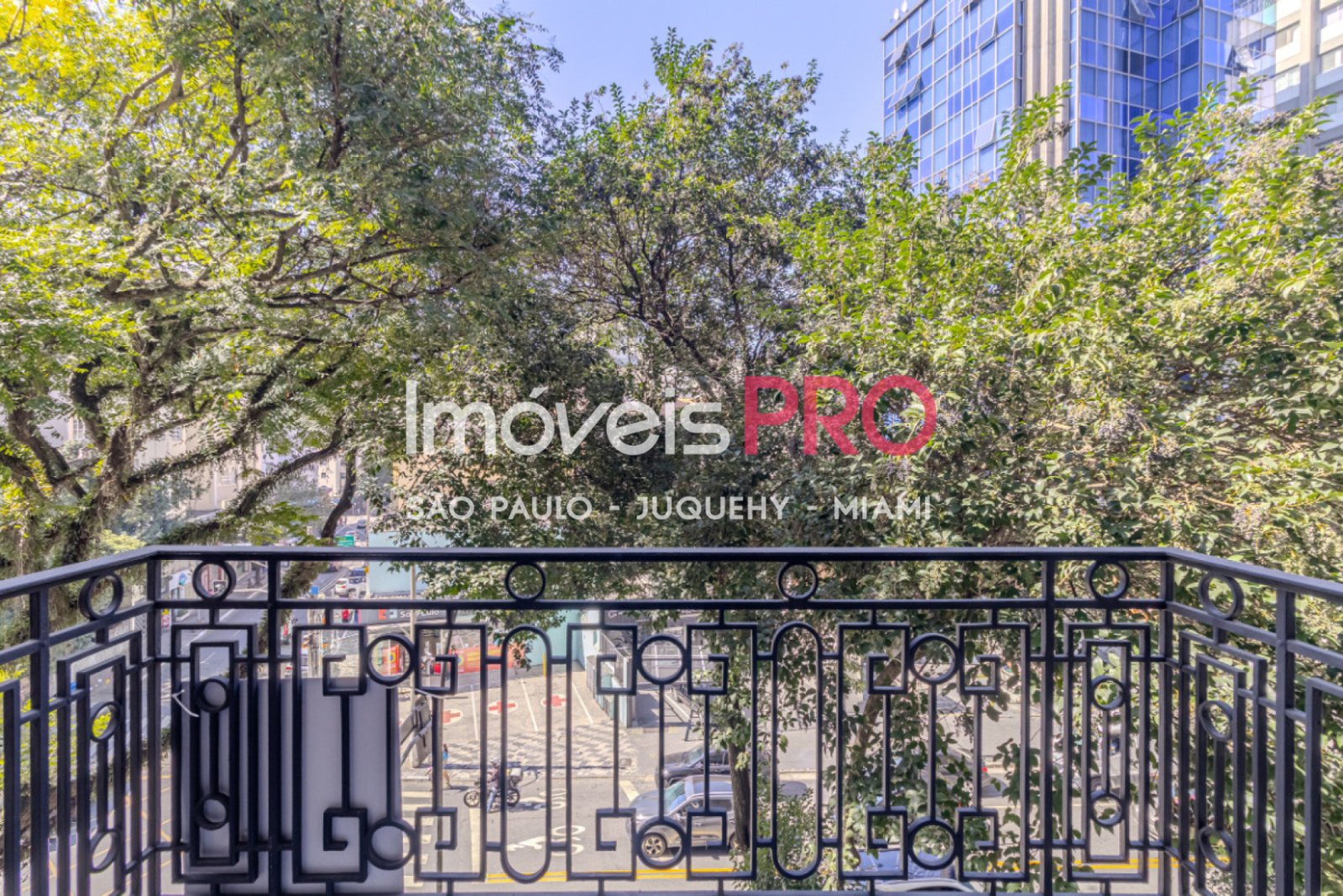 Foto :: https://assets.imoveispro.com.br/thumb/IP40766/apartamento-venda-higienopolis_IP40766_11_1920x1080.jpg?