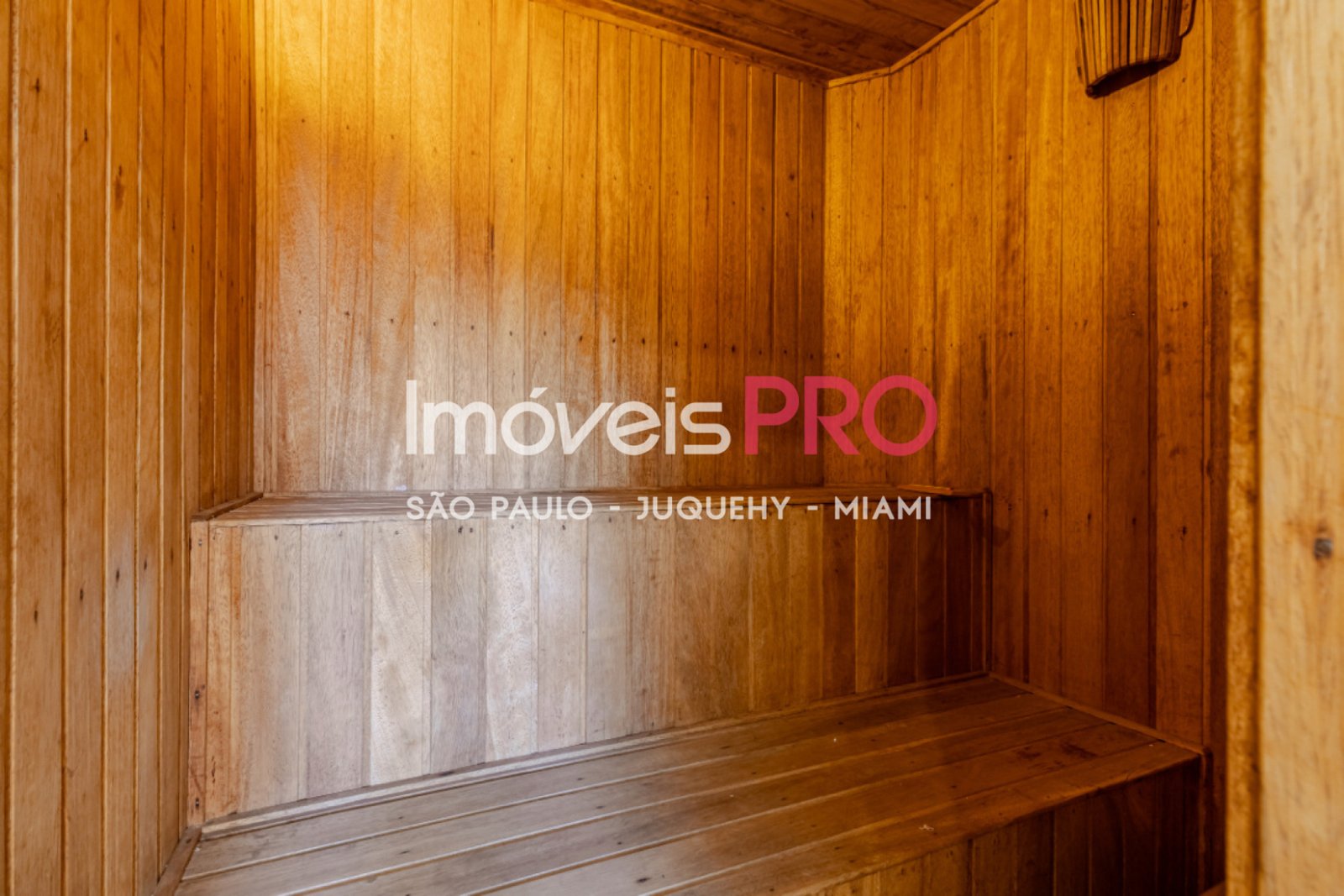 Foto :: IP40766