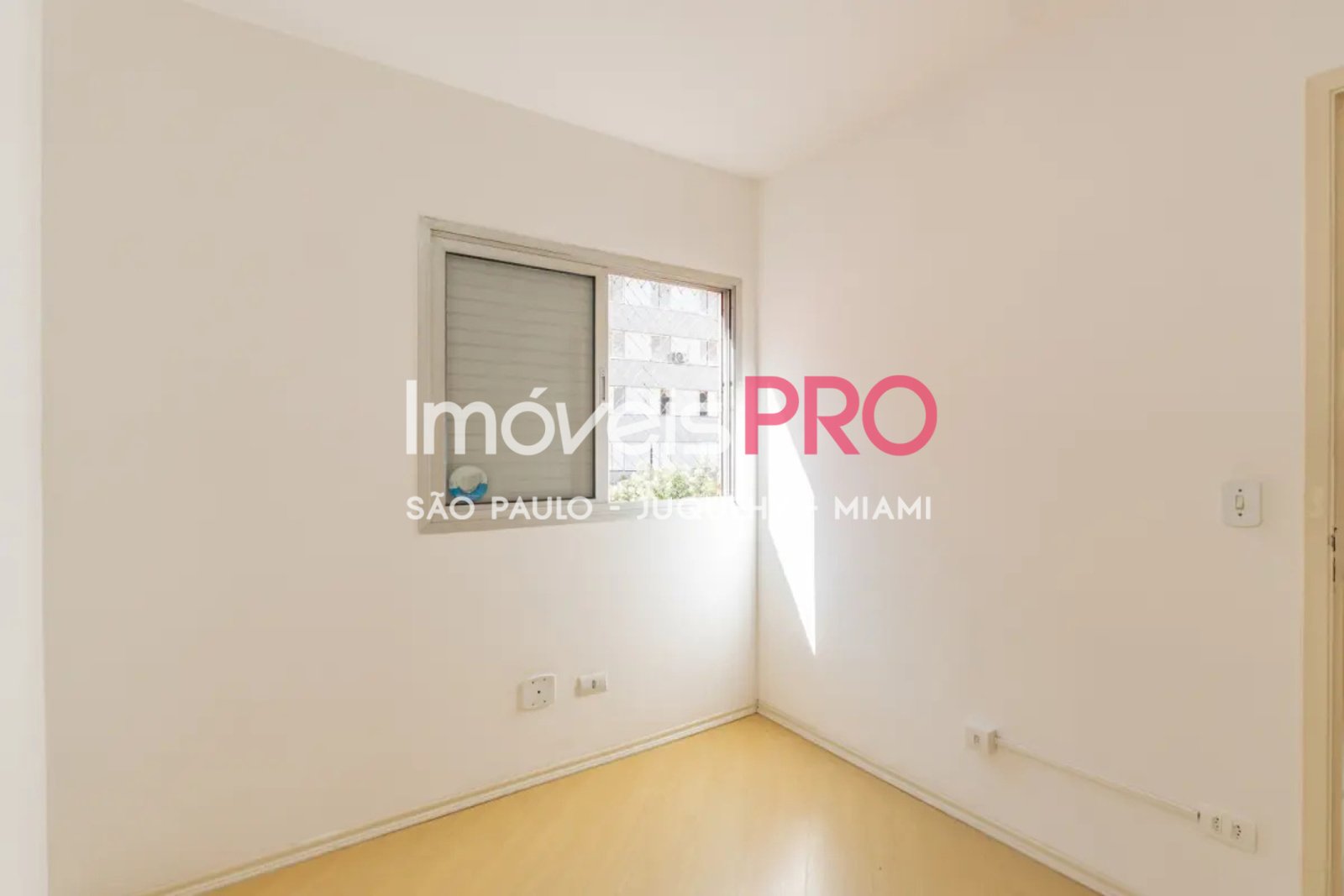 Foto :: https://assets.imoveispro.com.br/thumb/IP40767/apartamento-venda-vila-mariana_IP40767_11_1920x1080.jpg?