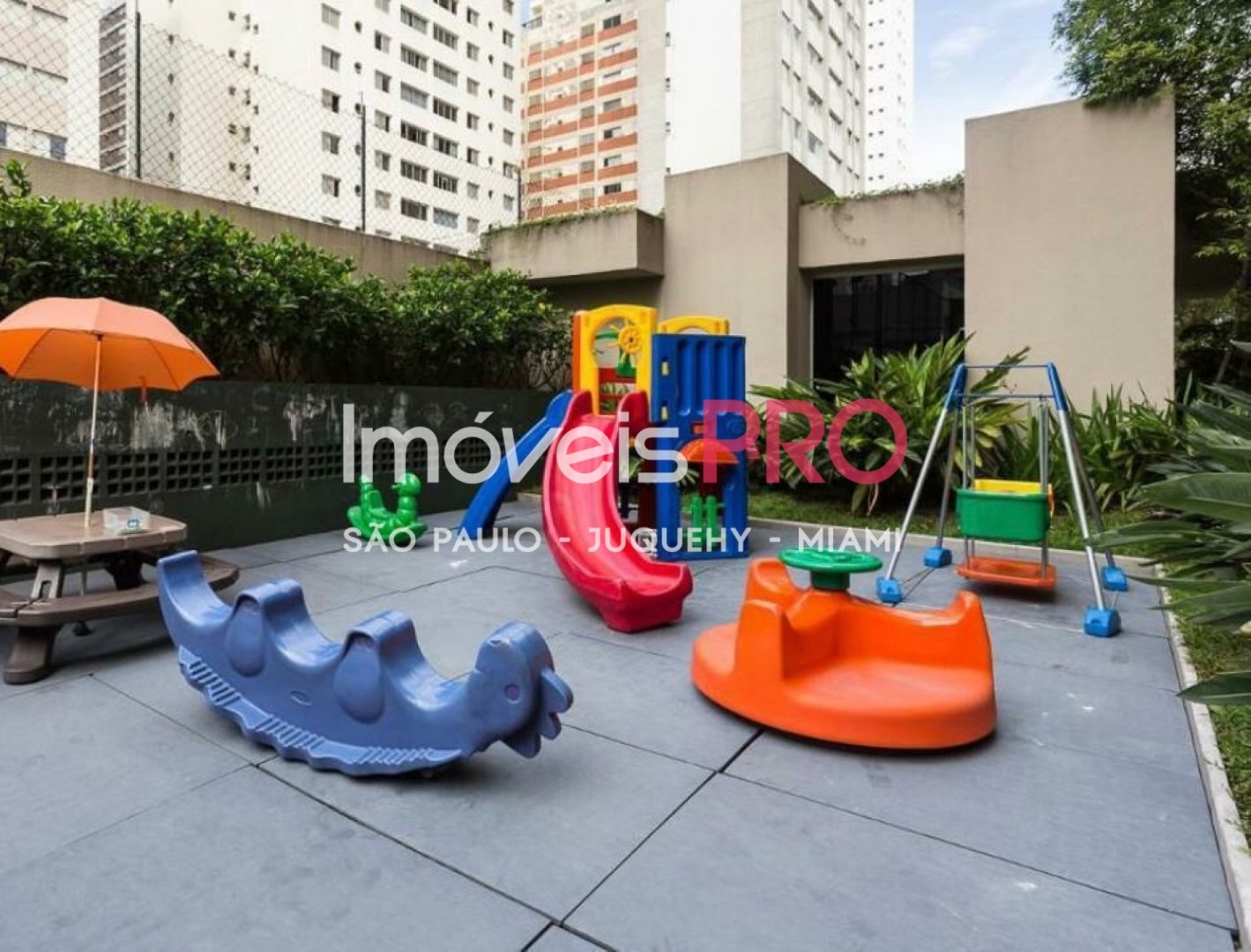 Foto :: IP40771