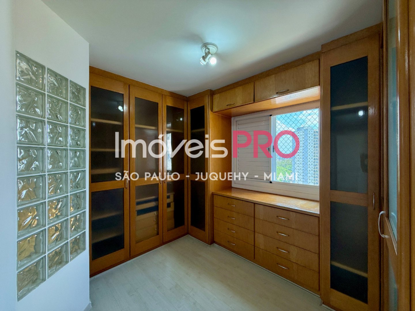 Foto :: https://assets.imoveispro.com.br/thumb/IP40795/apartamento-venda-jardim-marajoara_IP40795_23_1920x1080.jpg?