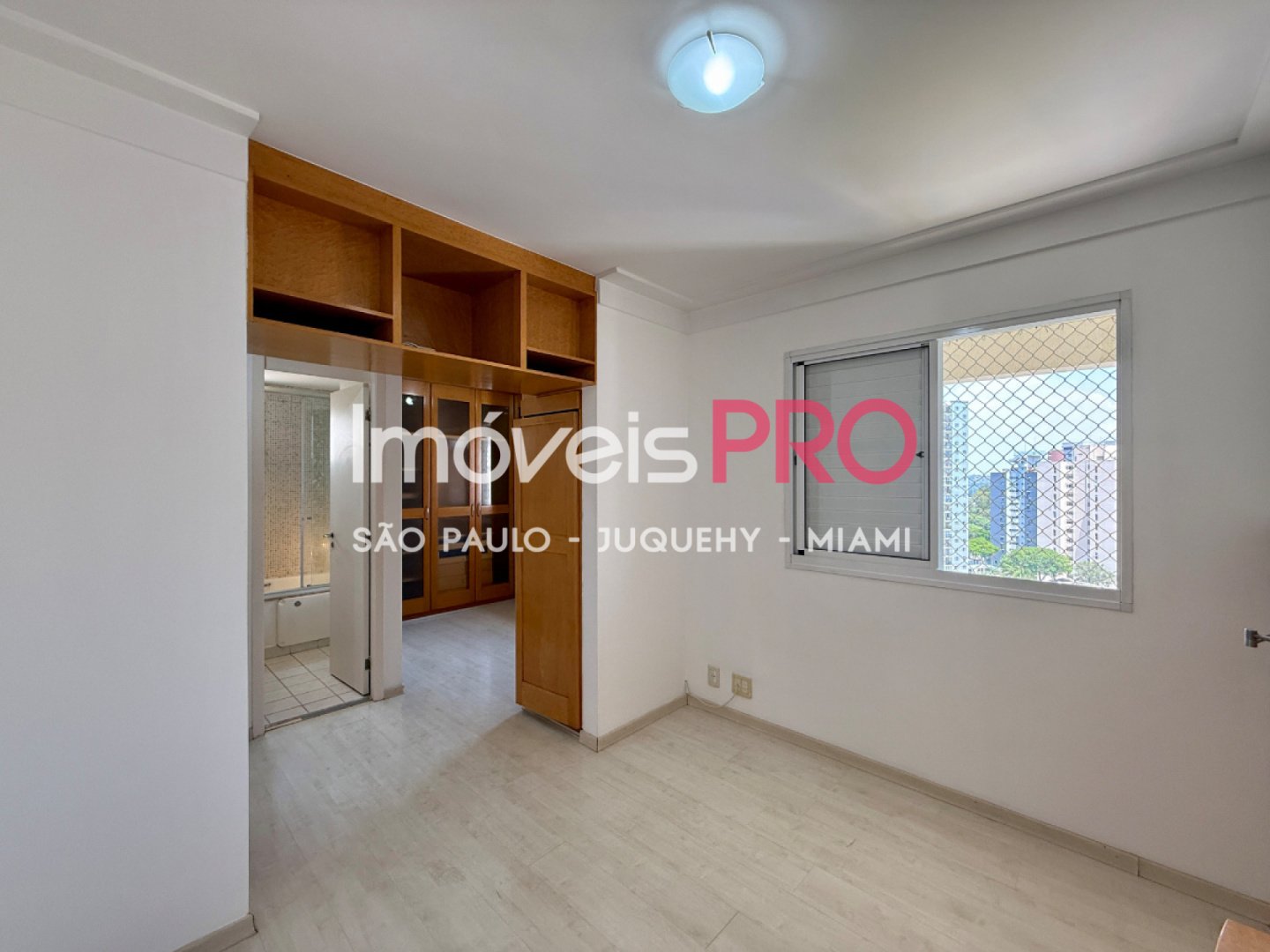 Foto :: IP40795