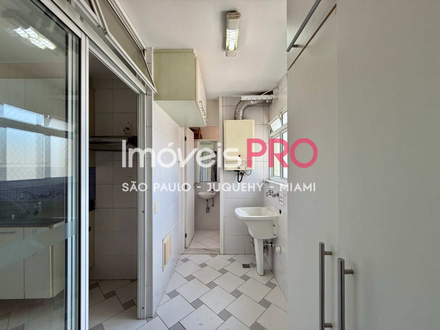 Foto :: https://assets.imoveispro.com.br/thumb/IP40795/apartamento-venda-jardim-marajoara_IP40795_59_1920x1080.jpg?