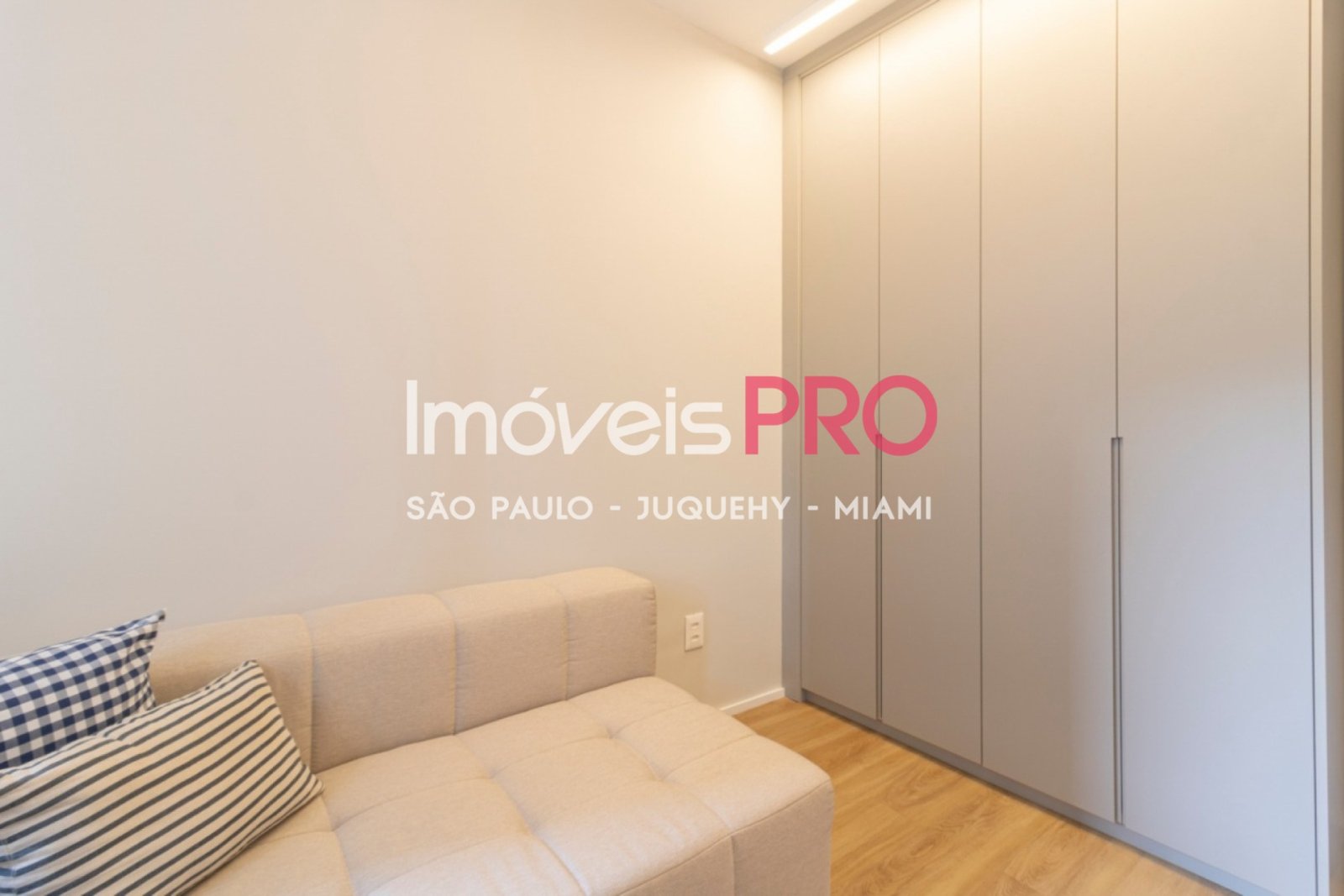 Foto :: https://assets.imoveispro.com.br/thumb/IP40805/apartamento-venda-moema_IP40805_35_1920x1080.jpg?