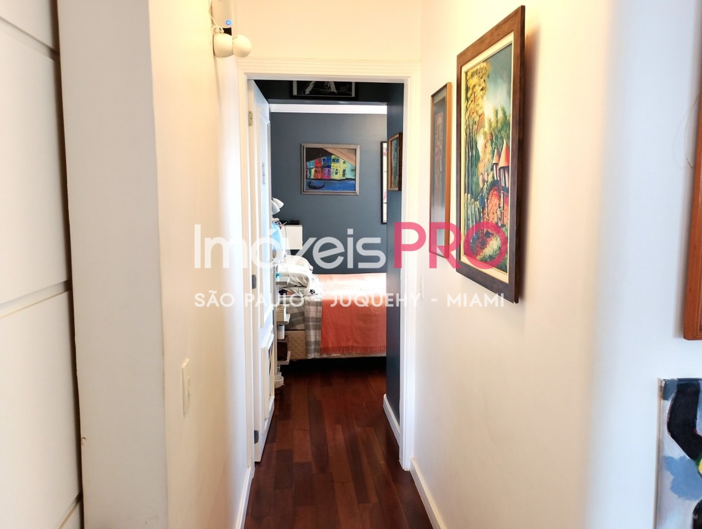 Foto :: https://assets.imoveispro.com.br/thumb/IP40810/apartamento-venda-real-parque_IP40810_11_1920x1080.jpg?