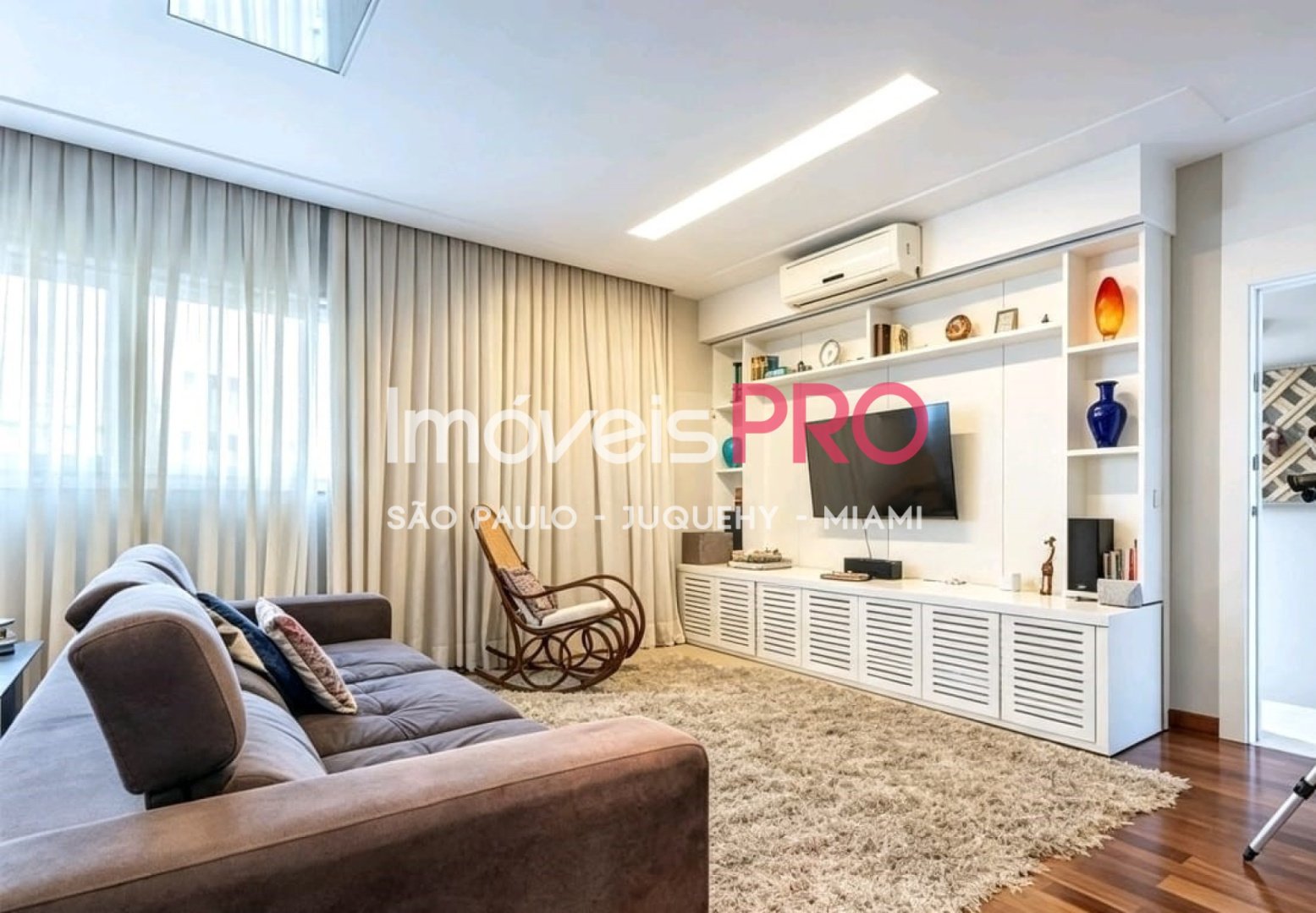 Casa de 4 quartos, 320 m², à venda em Jardim da Glória — foto 2