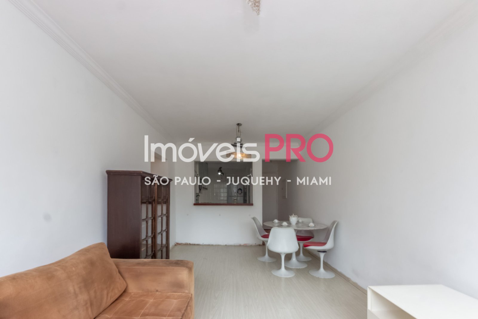 Foto :: https://assets.imoveispro.com.br/thumb/IP40833/apartamento-venda-moema_IP40833_11_1920x1080.jpg?