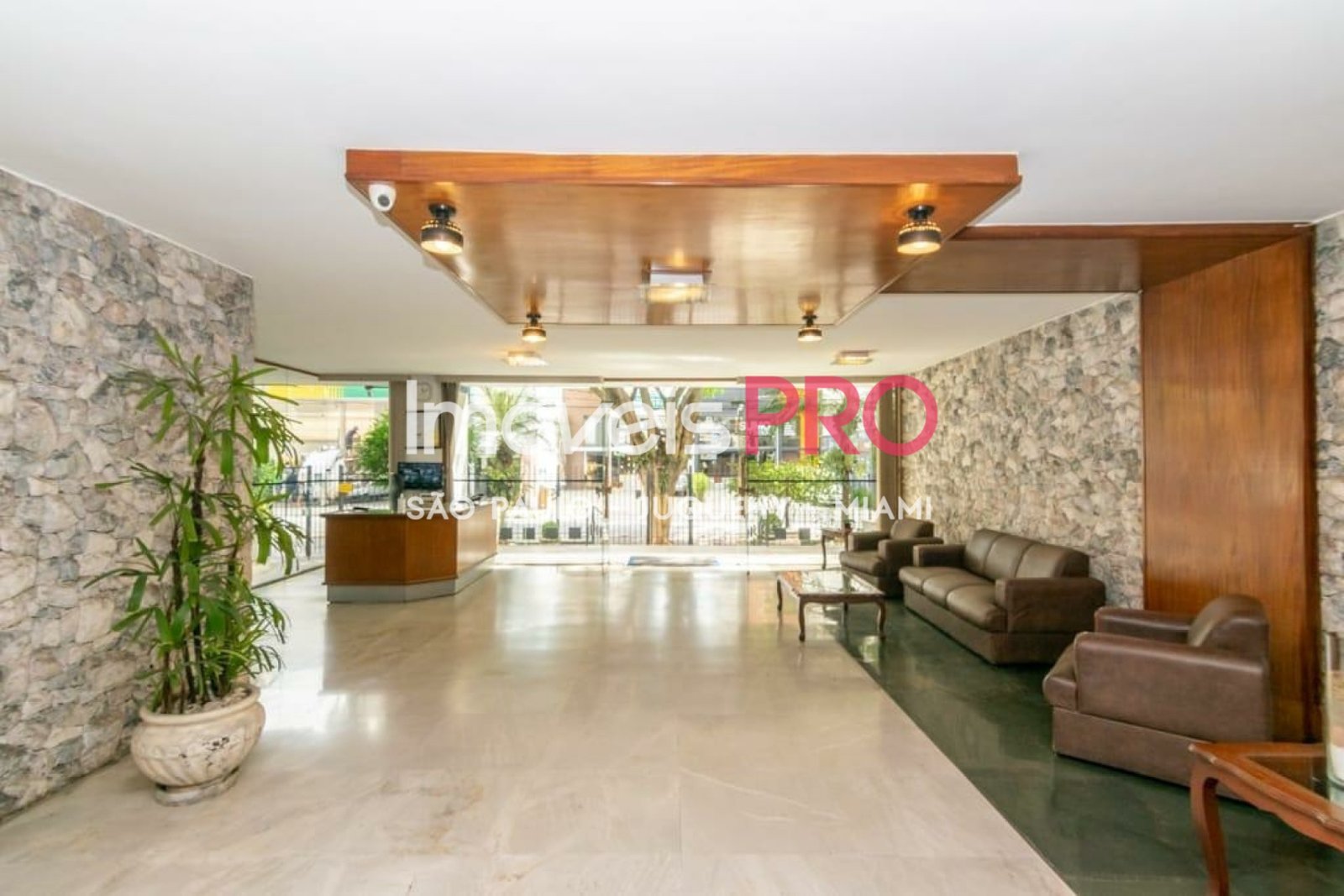 Foto :: https://assets.imoveispro.com.br/thumb/IP40833/apartamento-venda-moema_IP40833_23_1920x1080.jpg?