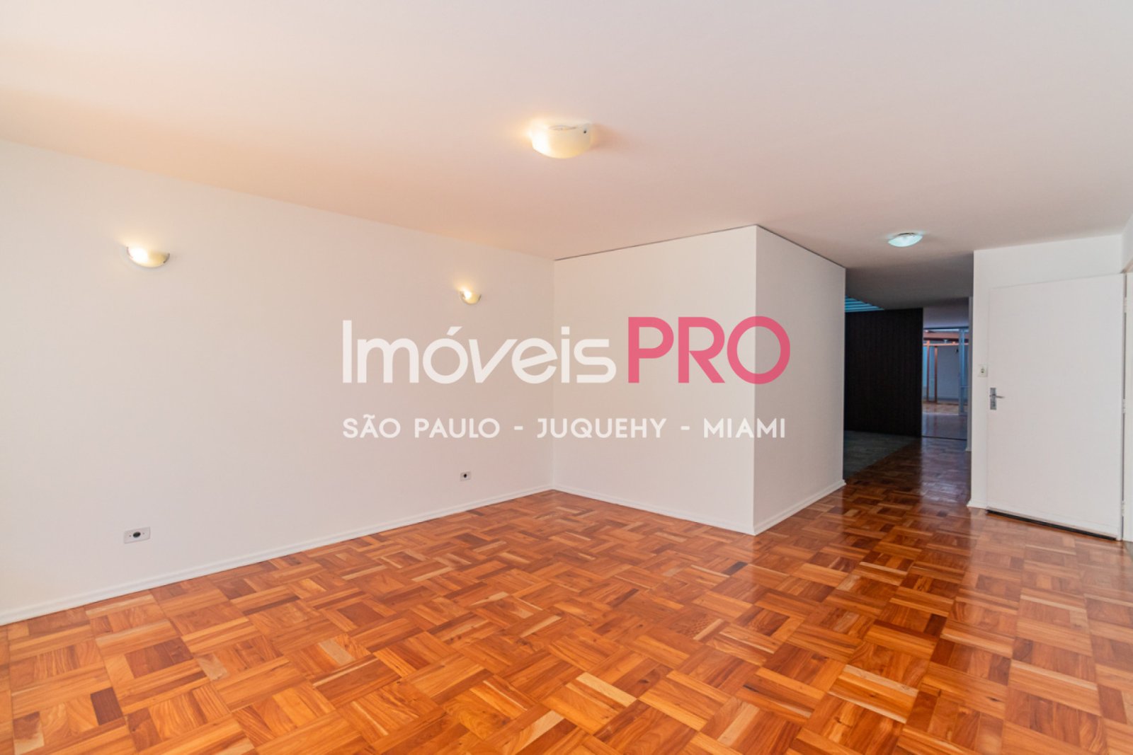 Sobrado de 4 quartos, 310 m², para alugar em Moema — foto 9 de 56
