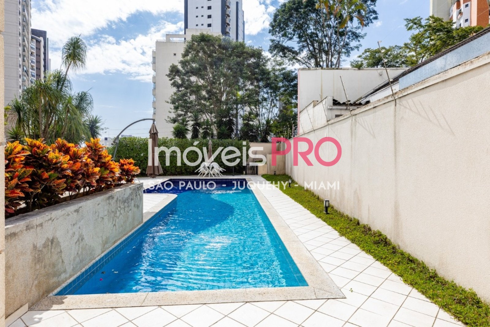 Foto :: https://assets.imoveispro.com.br/thumb/IP40862/cobertura-duplex-venda-vila-suzana_IP40862_41_1920x1080.jpg?