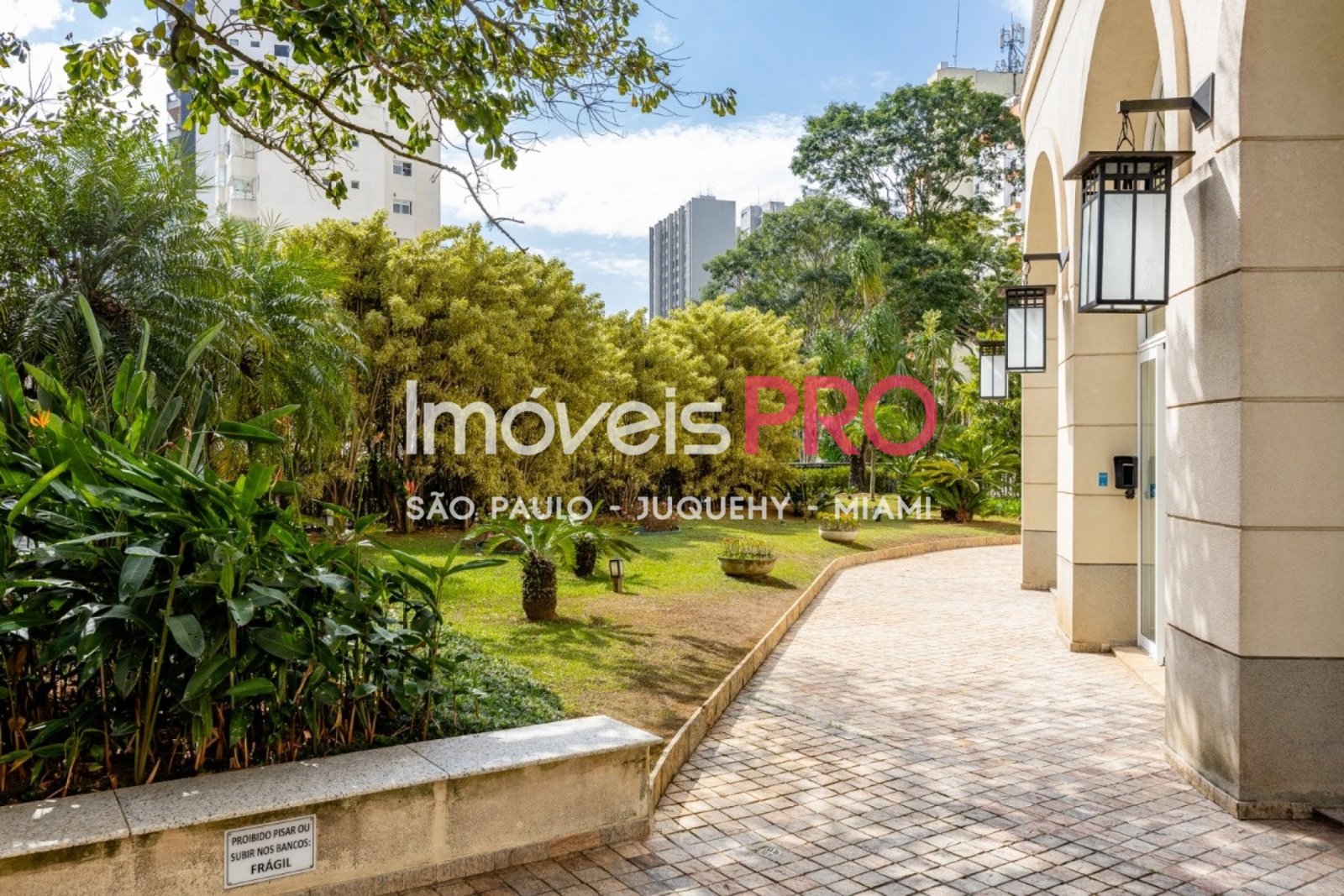 Foto :: https://assets.imoveispro.com.br/thumb/IP40862/cobertura-duplex-venda-vila-suzana_IP40862_47_1920x1080.jpg?