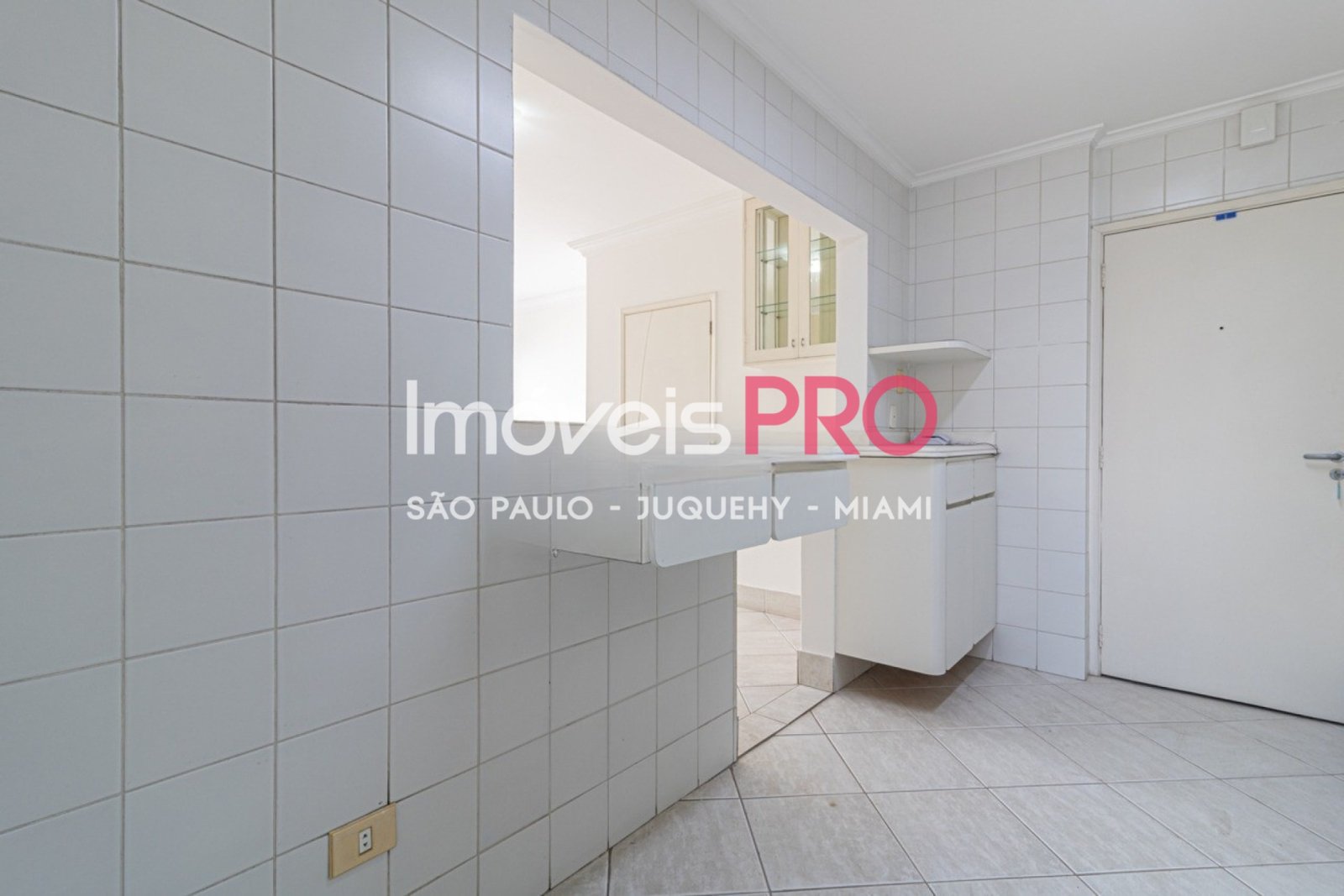 Foto :: IP40863