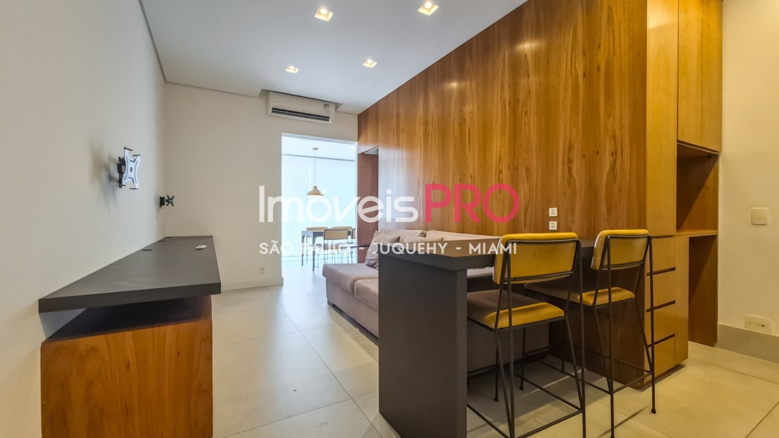 Foto :: https://assets.imoveispro.com.br/thumb/IP40880/apartamento-venda-itaim-bibi_IP40880_17_1920x1080.jpg?