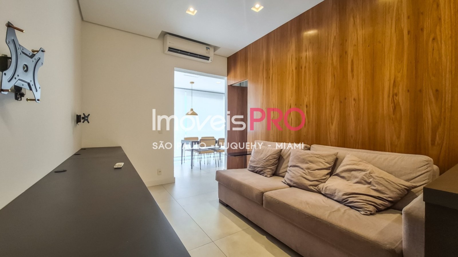 Foto :: IP40880