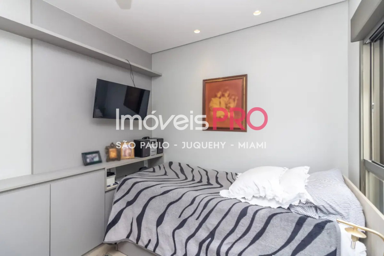 Foto :: https://assets.imoveispro.com.br/thumb/IP40884/apartamento-venda-vila-clementino_IP40884_17_1920x1080.jpg?