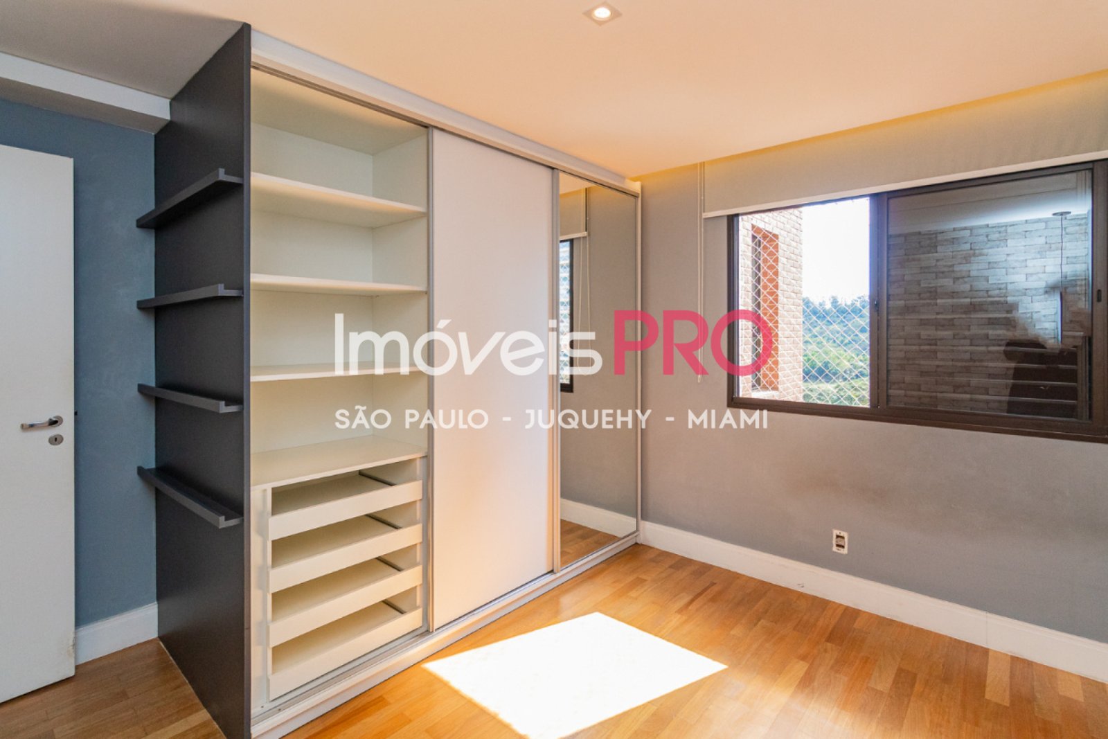 Foto :: https://assets.imoveispro.com.br/thumb/IP40908/apartamento-venda-granja-julieta_IP40908_23_1920x1080.jpg?