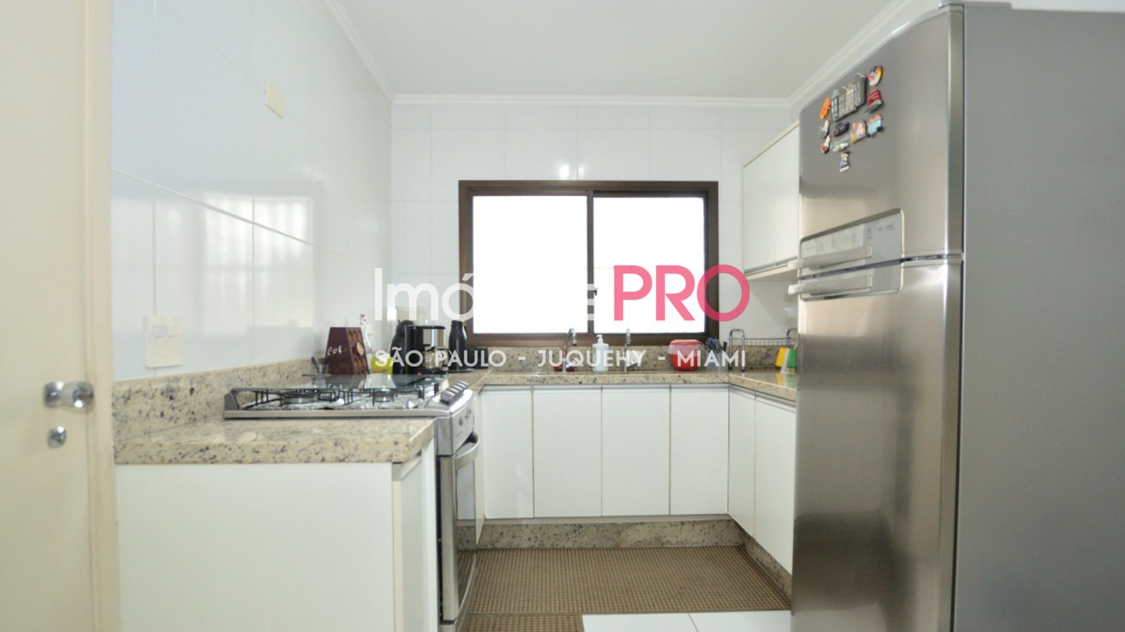 Foto :: IP40909