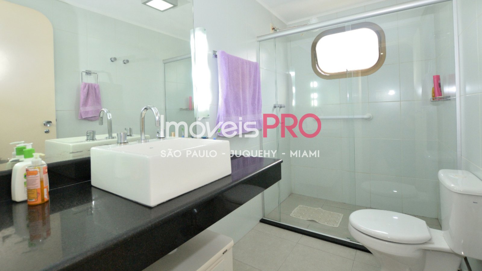Foto :: IP40909