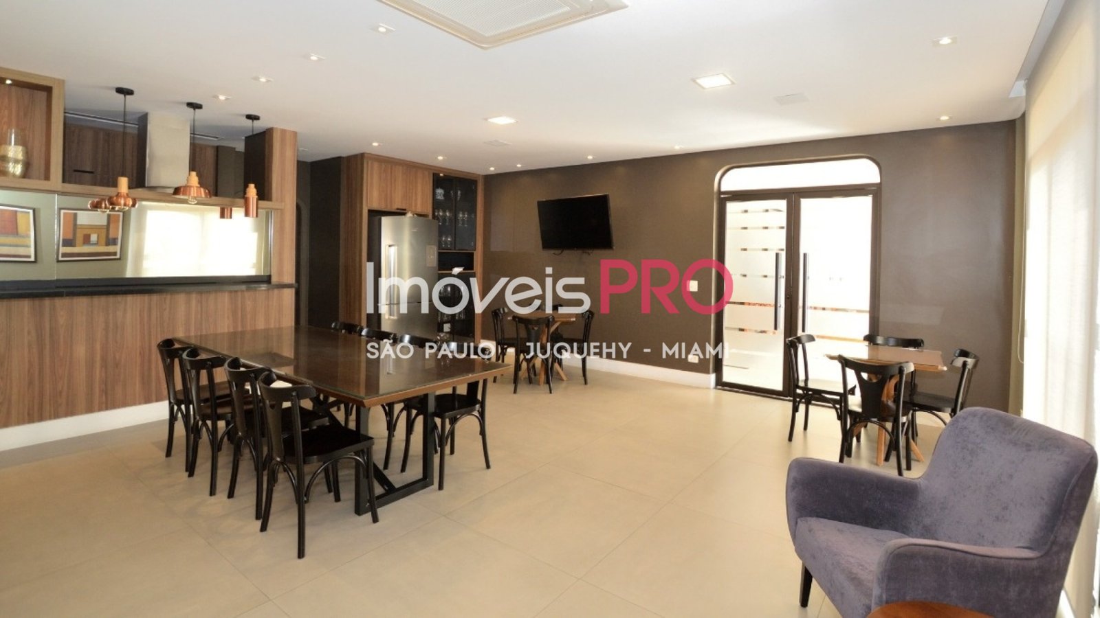 Foto :: https://assets.imoveispro.com.br/thumb/IP40909/apartamento-venda-chacara-itaim_IP40909_59_1920x1080.jpg?