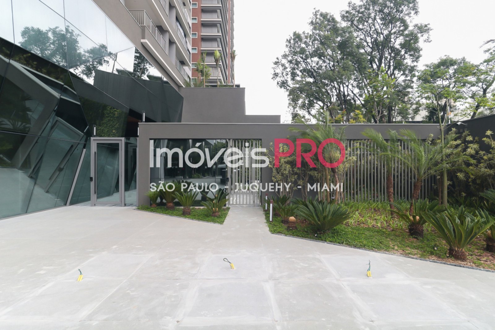 Foto :: https://assets.imoveispro.com.br/thumb/IP40913/apartamento-venda-moema_IP40913_29_1920x1080.jpg?