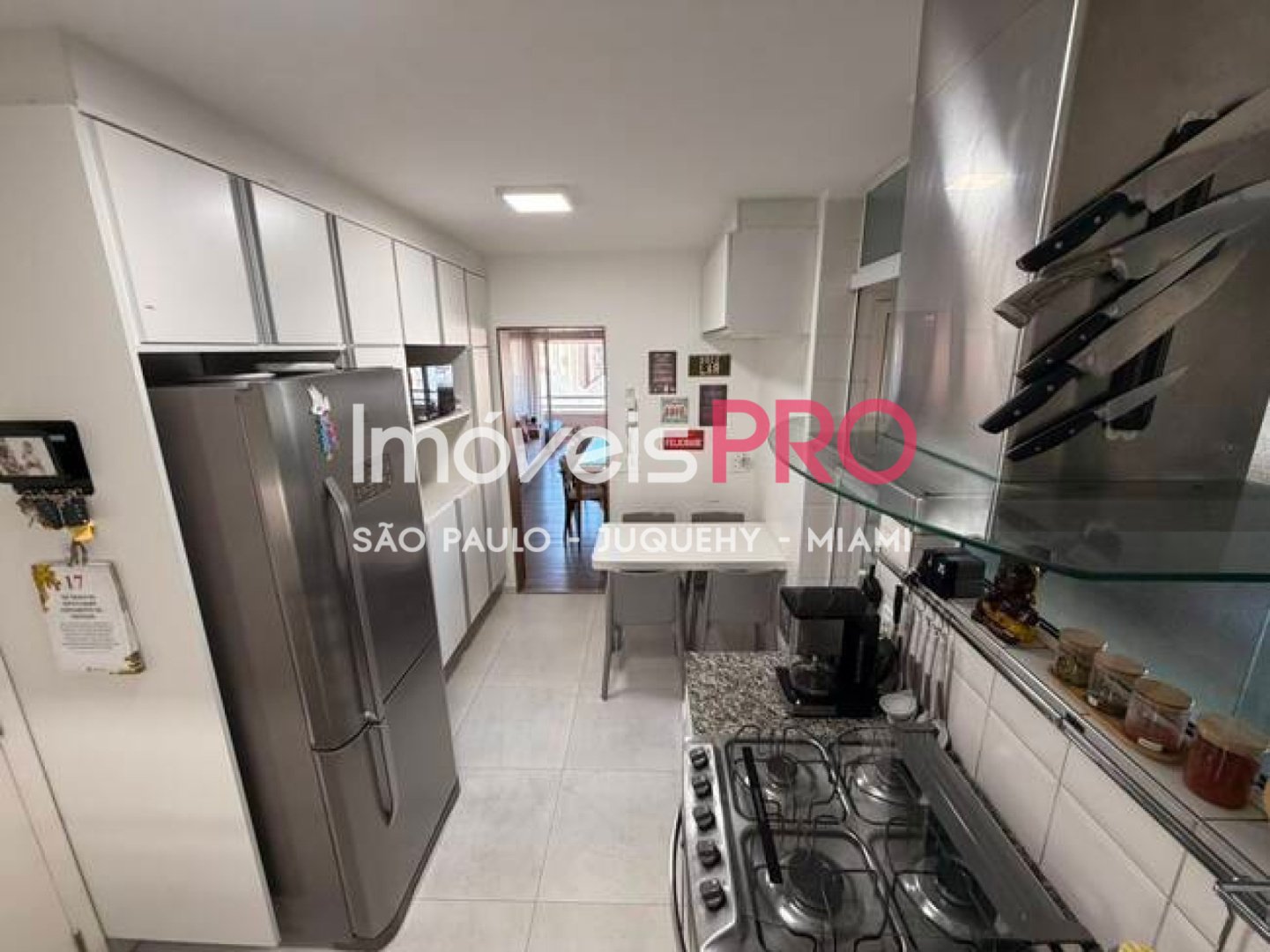 Foto :: https://assets.imoveispro.com.br/thumb/IP40917/apartamento-venda-moema-indios_IP40917_11_1920x1080.jpg?