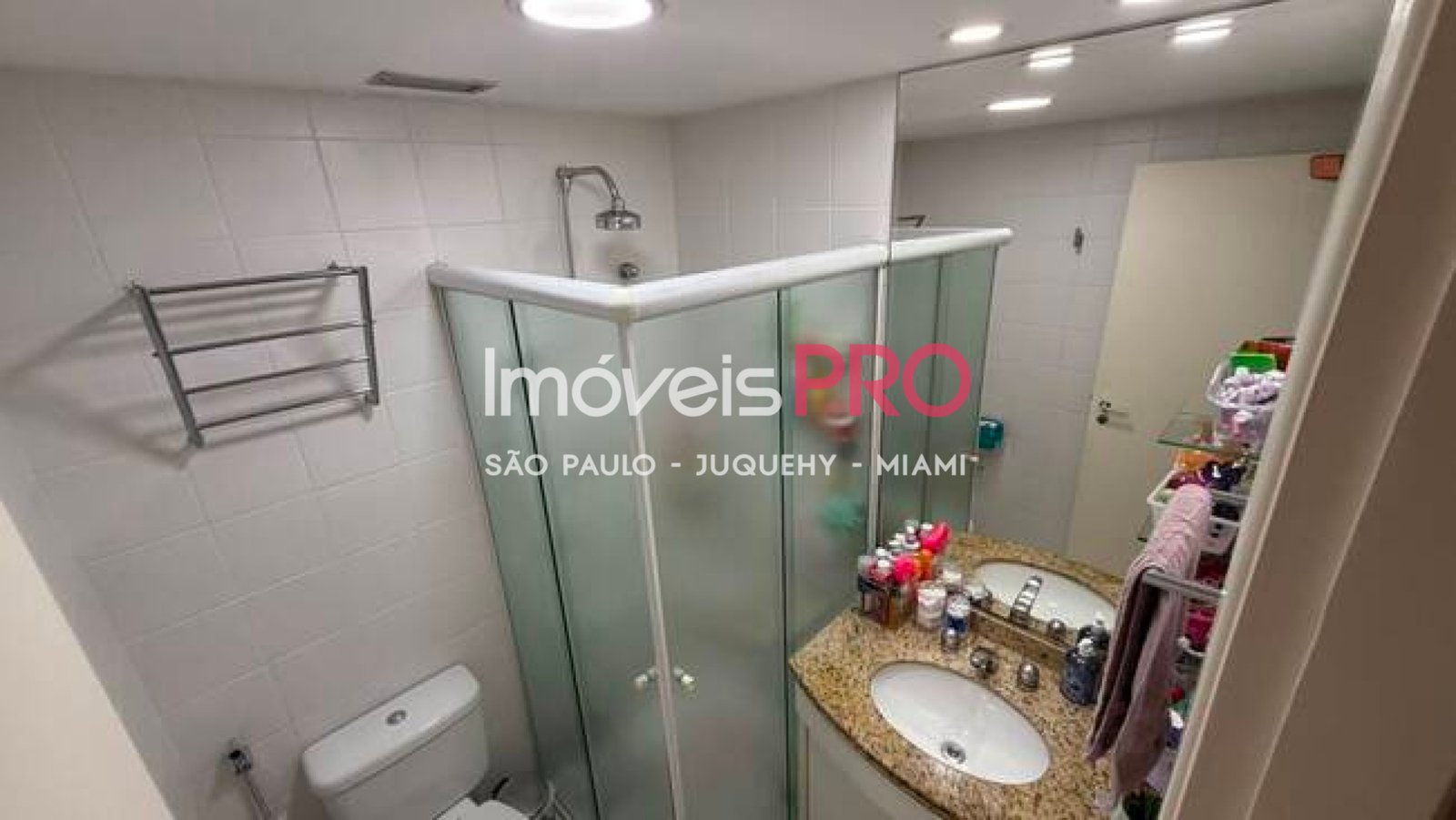 Foto :: IP40917