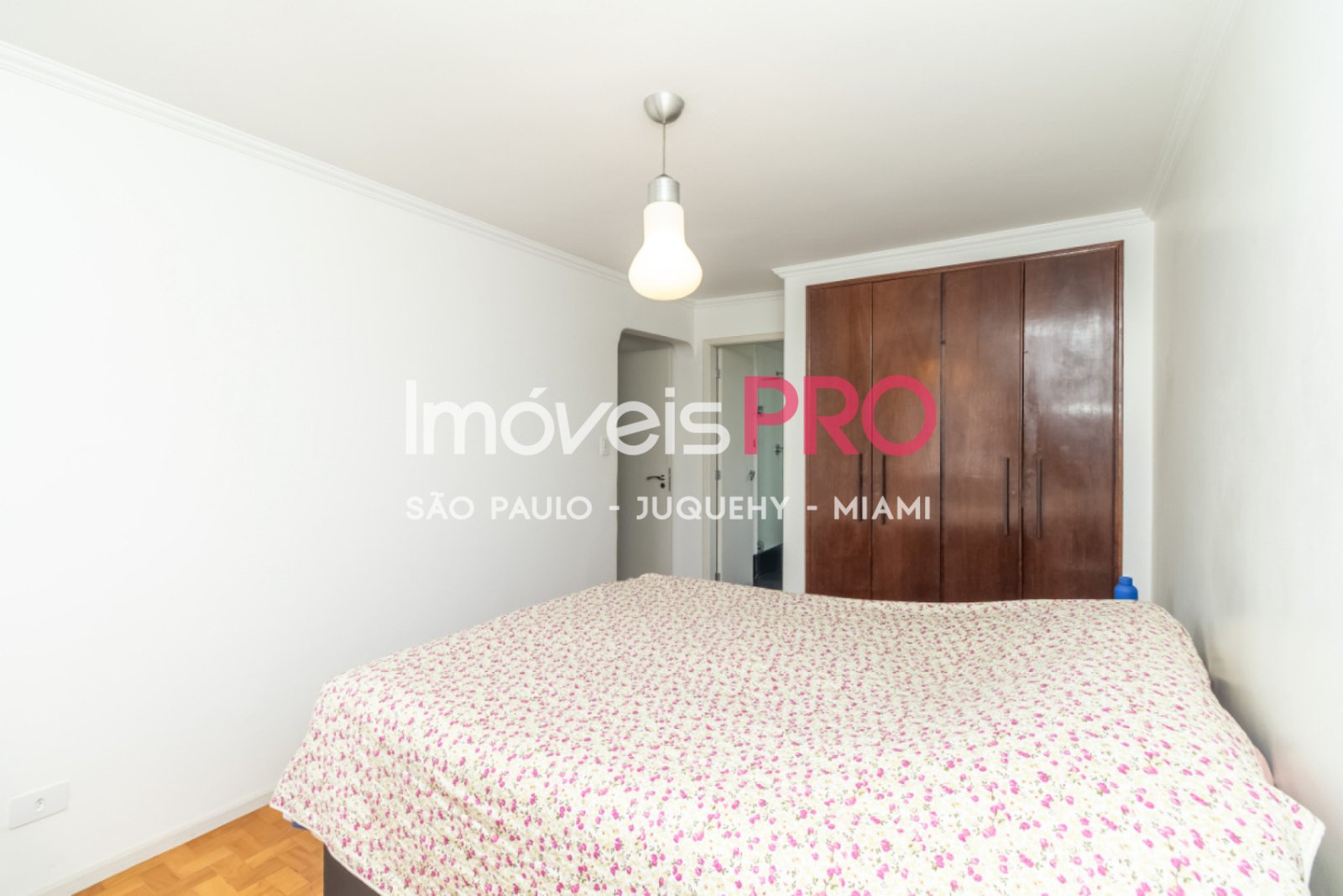Foto :: IP40922
