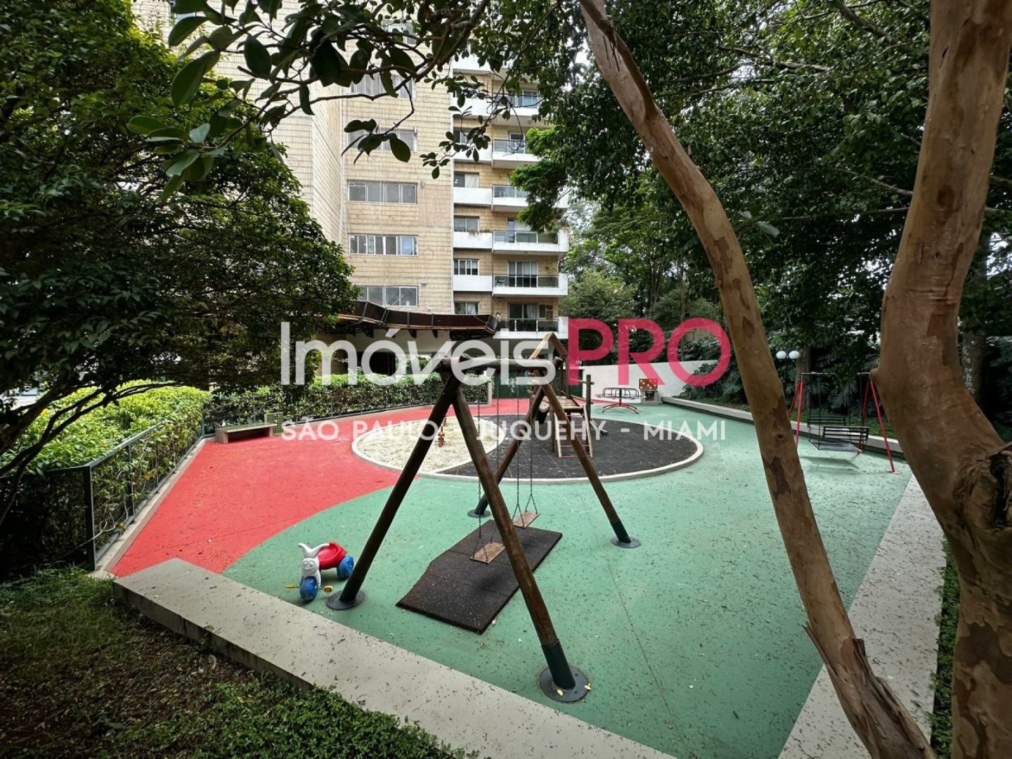 Foto :: IP40934