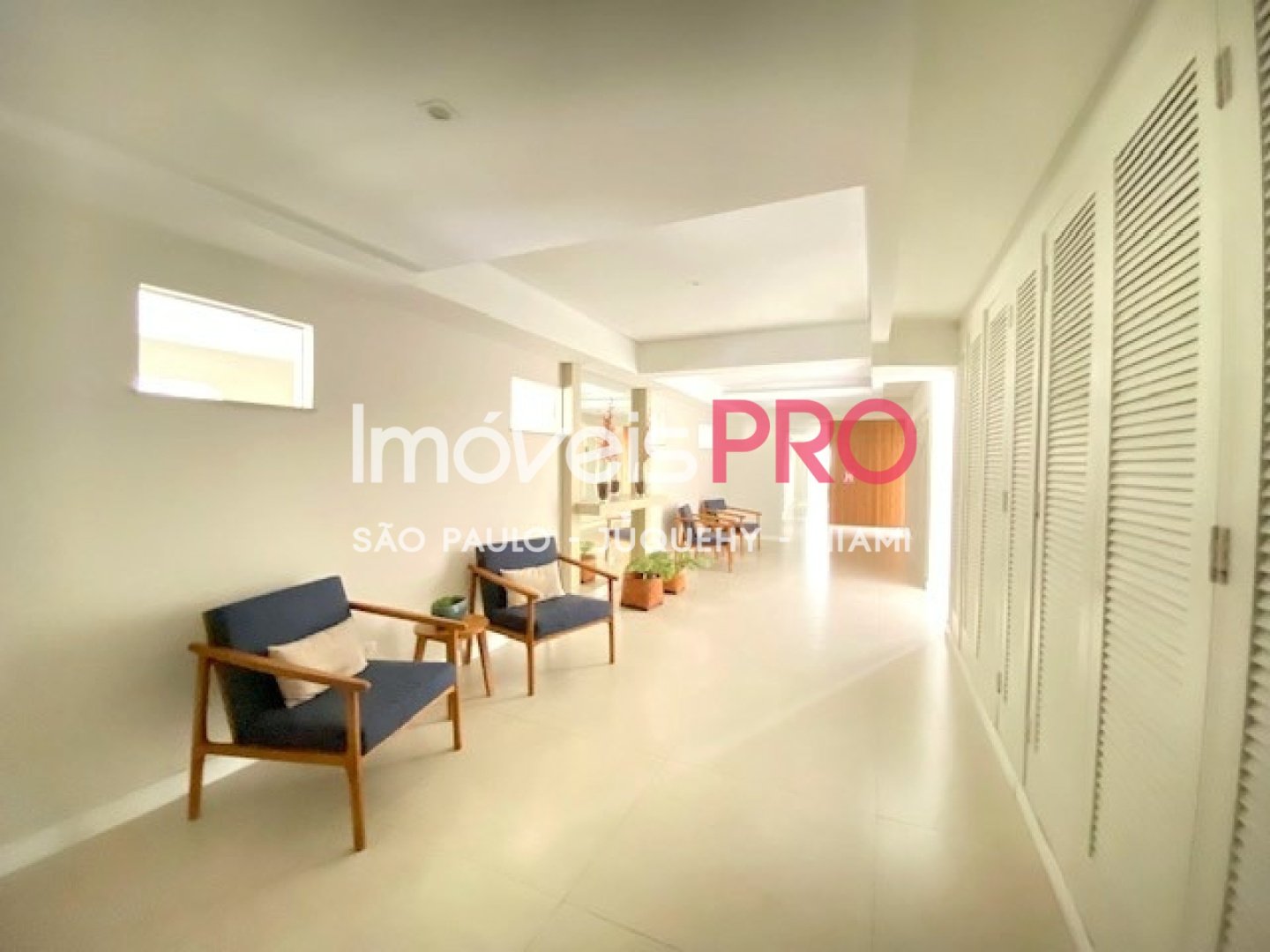 Foto :: IP40944