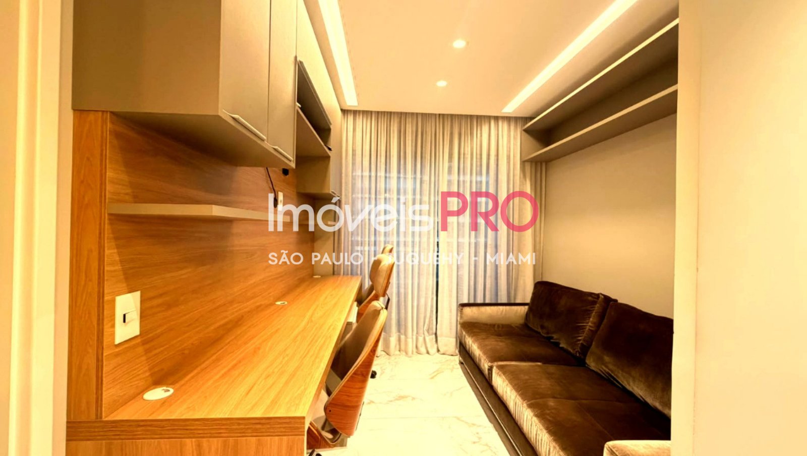 Foto :: IP40946