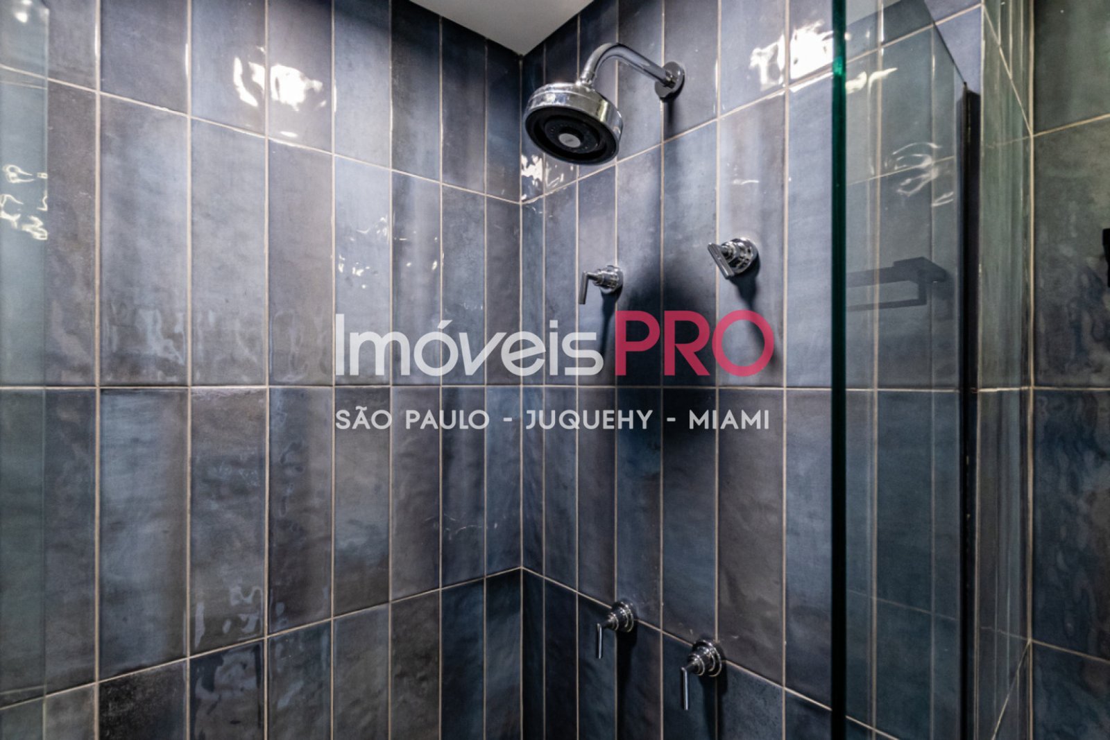 Foto :: https://assets.imoveispro.com.br/thumb/IP40948/apartamento-venda-moema_IP40948_17_1920x1080.jpg?