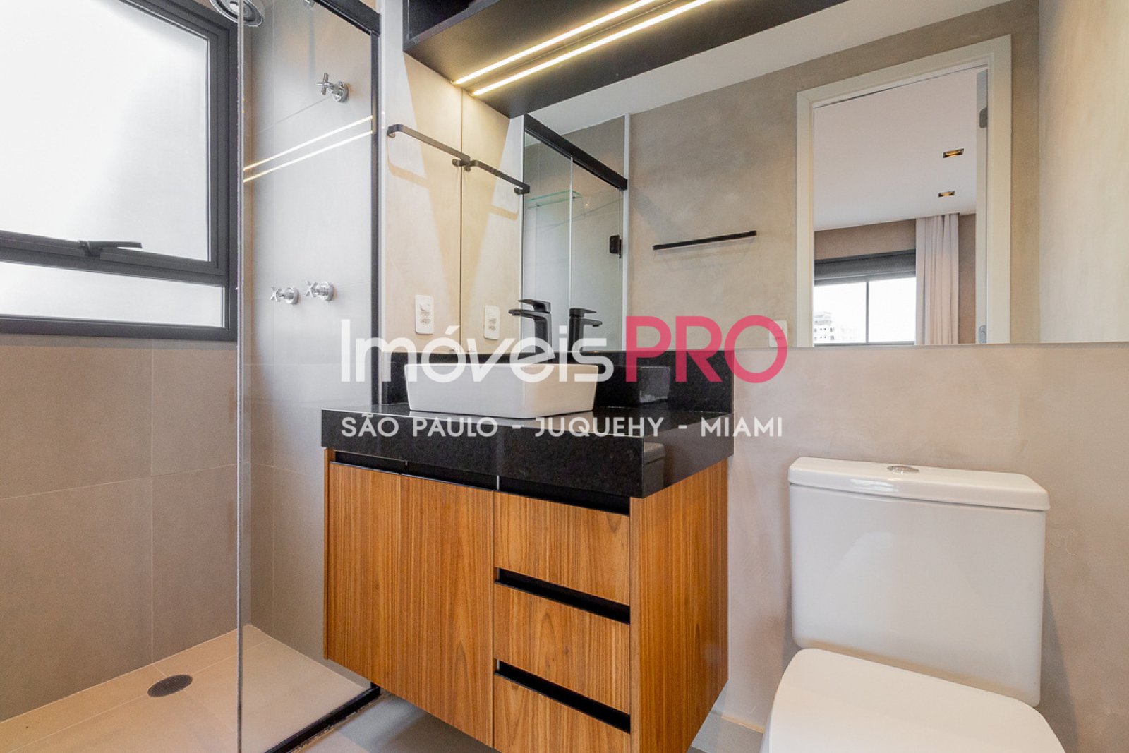 Foto :: https://assets.imoveispro.com.br/thumb/IP40949/apartamento-venda-moema_IP40949_11_1920x1080.jpg?