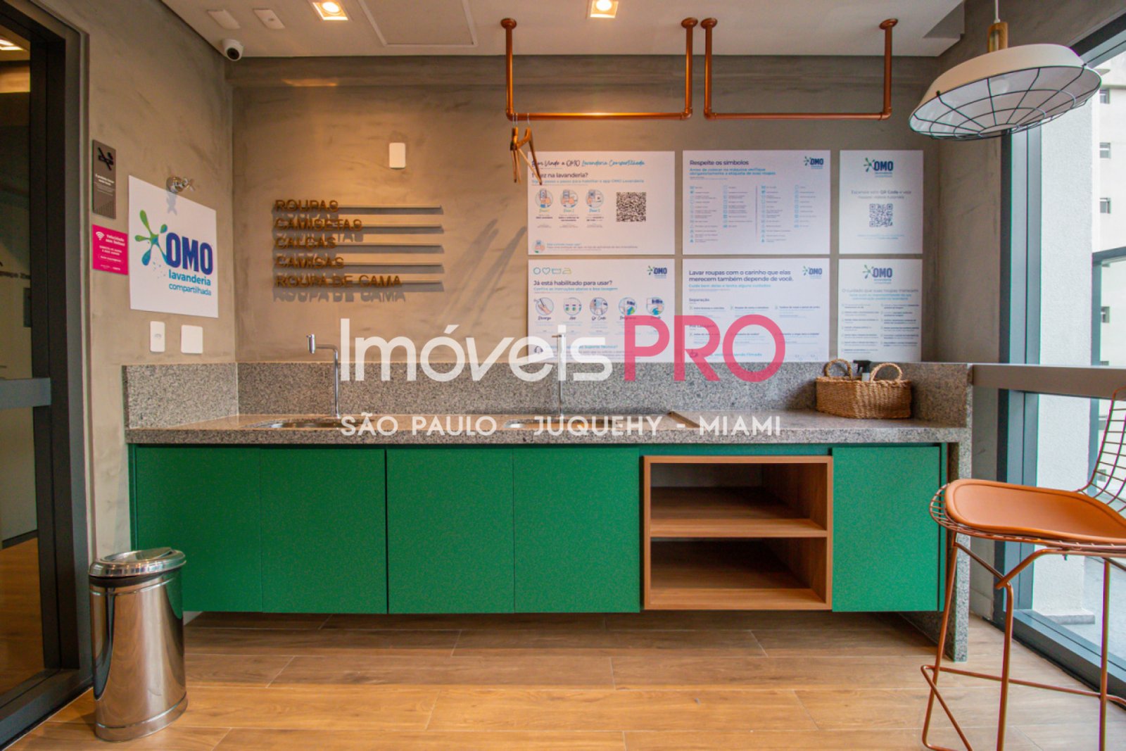 Foto :: IP40949