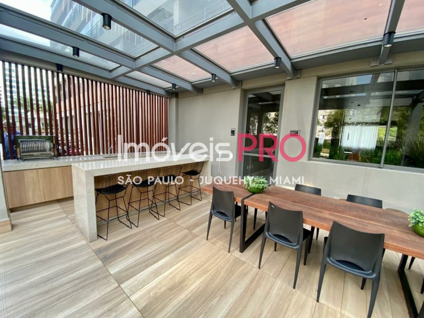 Foto :: IP40950