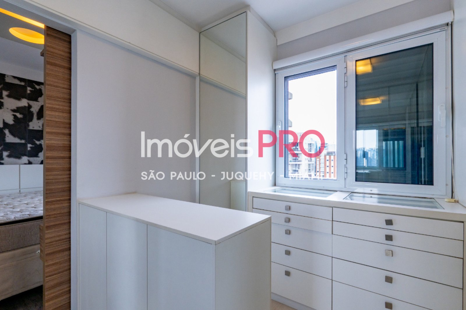 Apartamento para Vender, Vila Olímpia | Cód: IP41196 — 