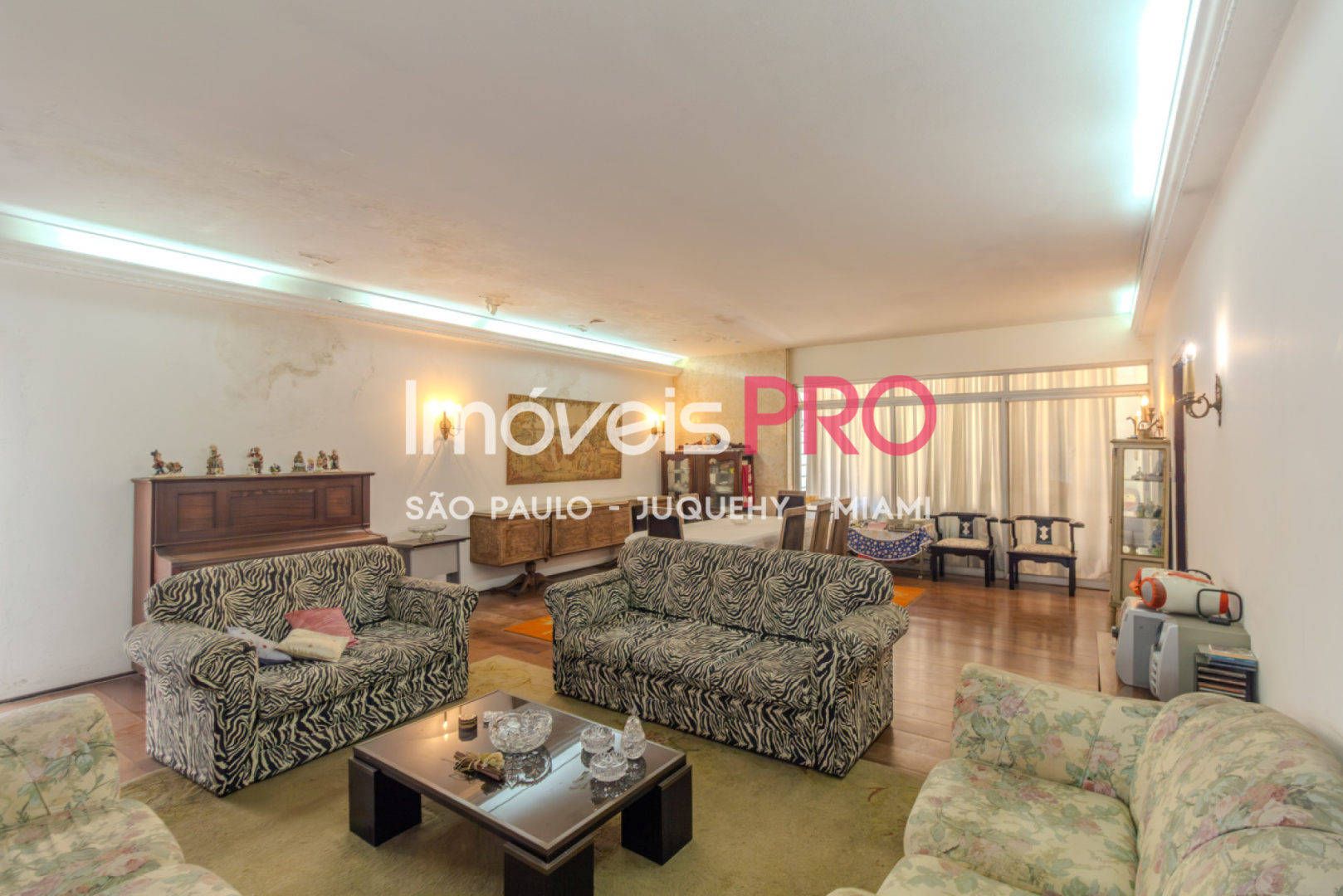 Casa de 4 quartos, 379 m², à venda em Indianópolis — foto 1 de 18