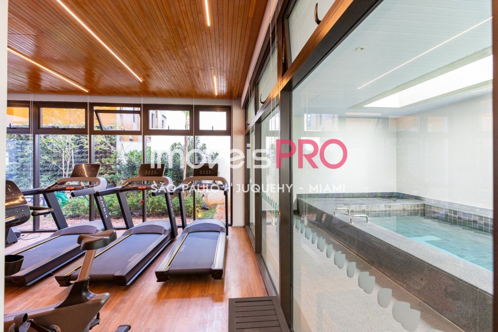 Foto :: https://assets.imoveispro.com.br/thumb/IP41265/apartamento-venda-moema_IP41265_29_1920x1080.jpg?1790202027