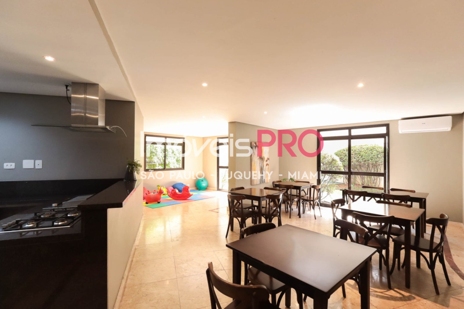Duplex de 3 quartos, 135 m², para alugar em Vila Nova Conceição — foto 2